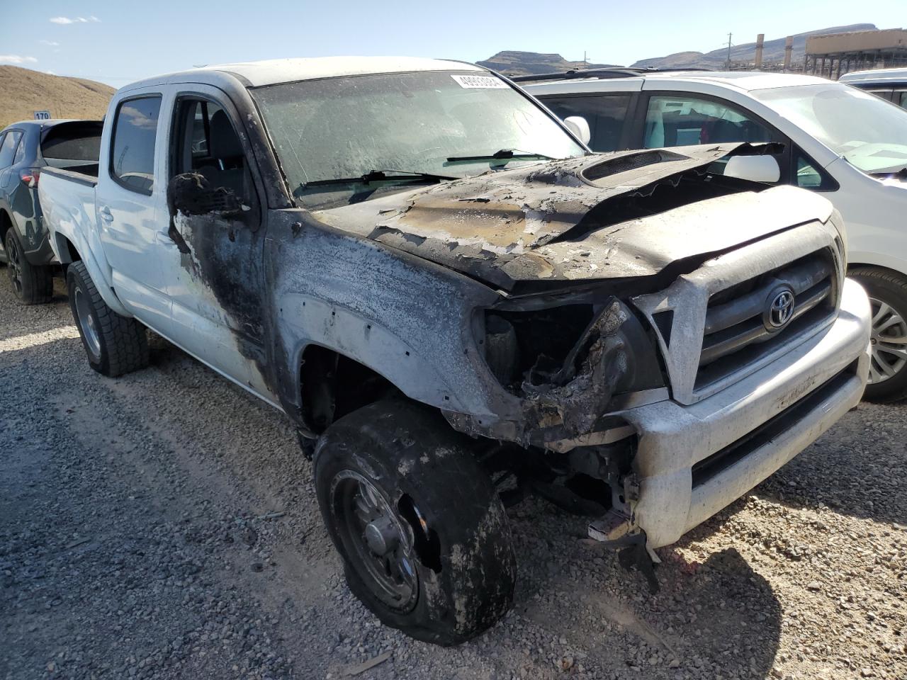 Photo 3 VIN: 5TELU42N69Z604988 - TOYOTA TACOMA 