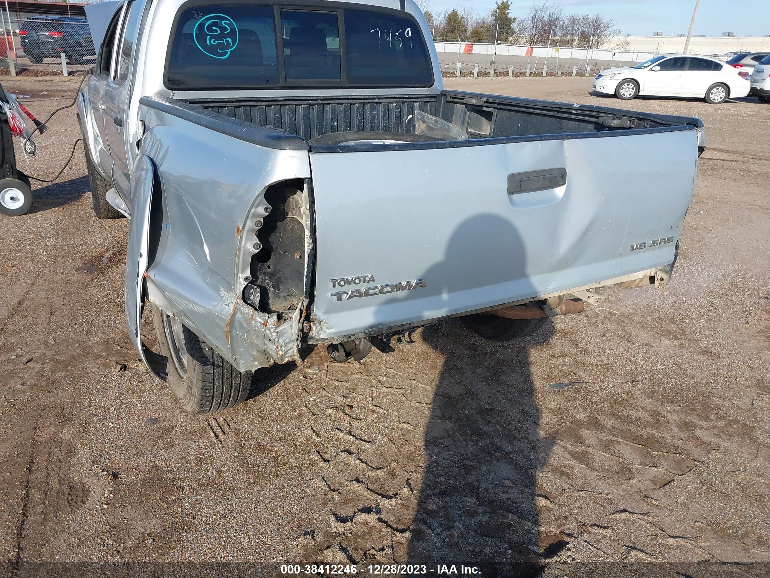 Photo 5 VIN: 5TELU42N78Z537459 - TOYOTA TACOMA 