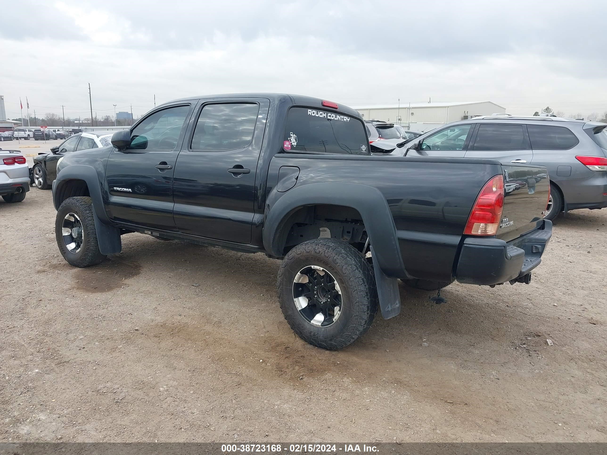 Photo 2 VIN: 5TELU42N78Z552107 - TOYOTA TACOMA 