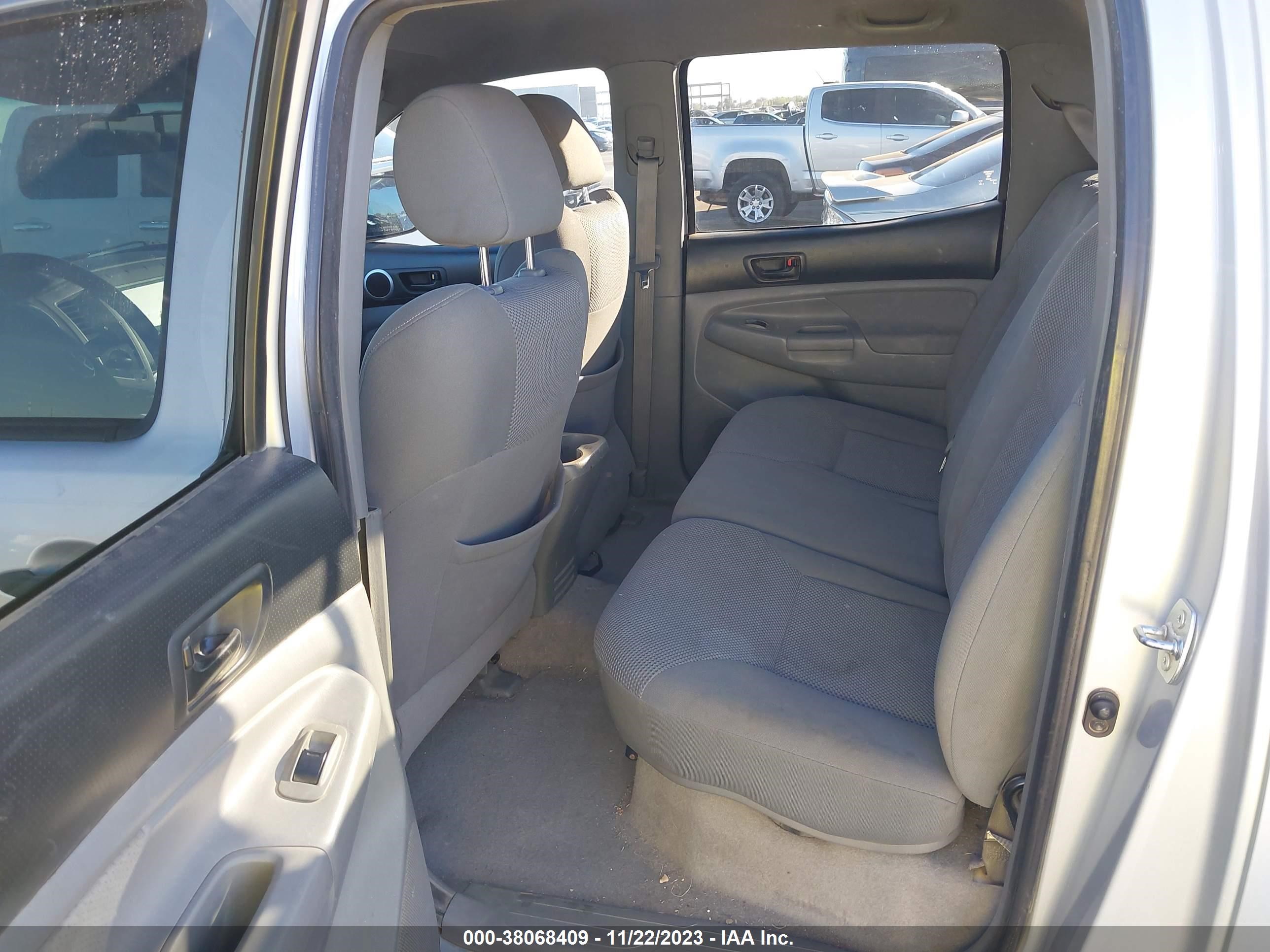 Photo 7 VIN: 5TELU42N78Z575354 - TOYOTA TACOMA 