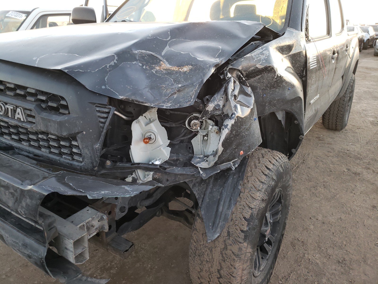 Photo 8 VIN: 5TELU42N79Z609388 - TOYOTA TACOMA DOU 