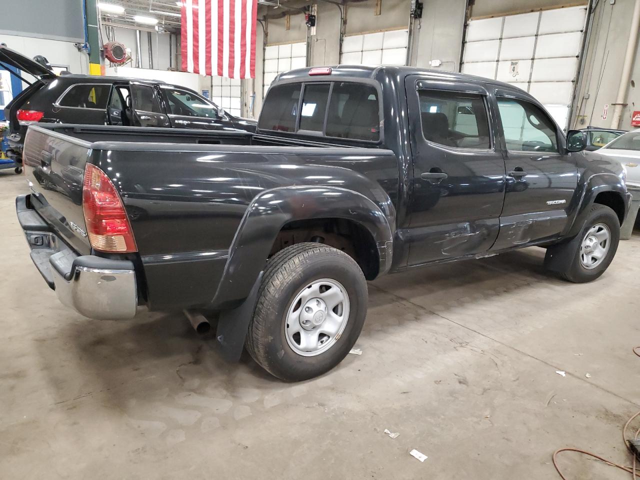 Photo 2 VIN: 5TELU42N85Z011708 - TOYOTA TACOMA 