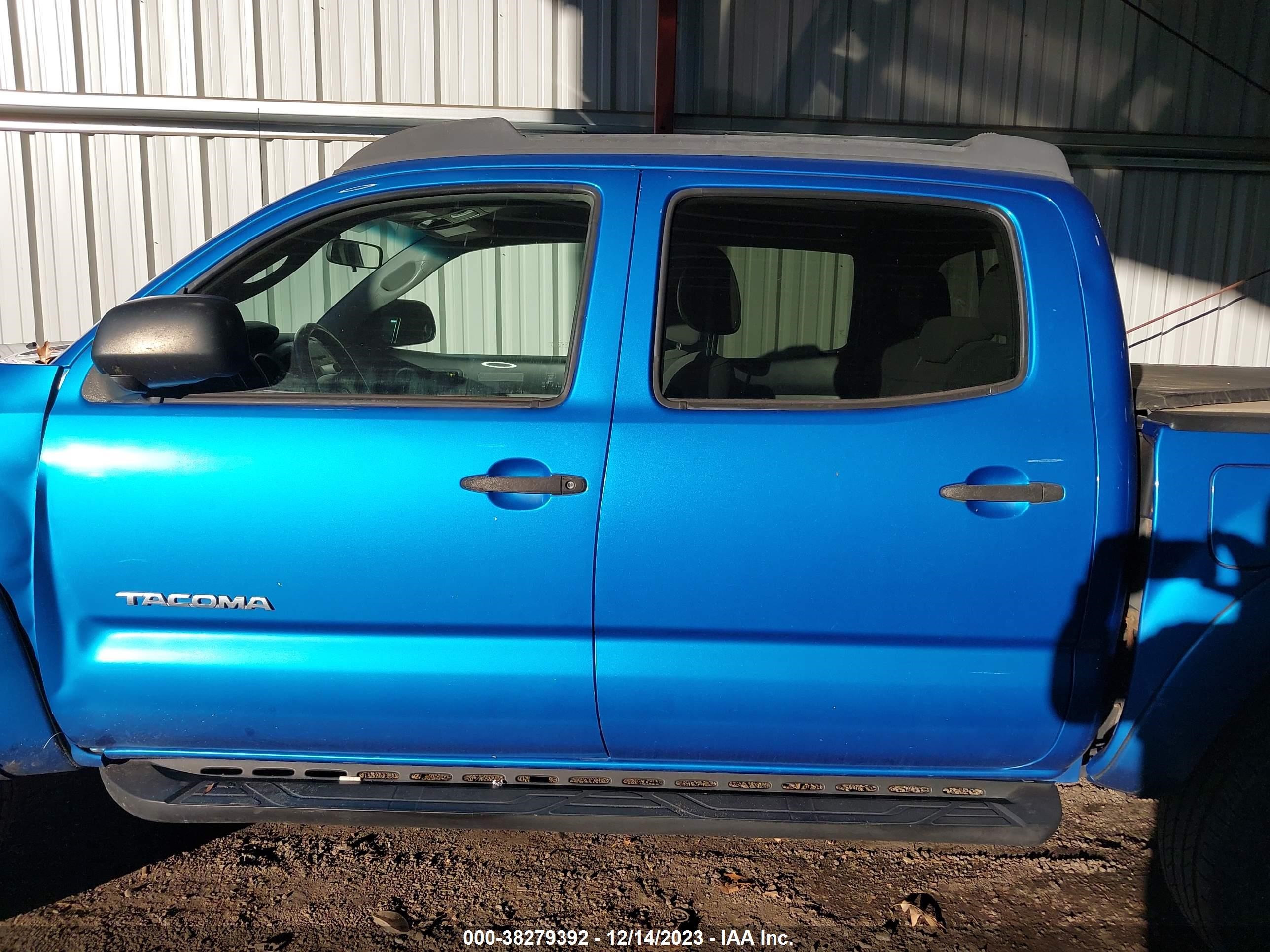 Photo 14 VIN: 5TELU42N95Z108240 - TOYOTA TACOMA 