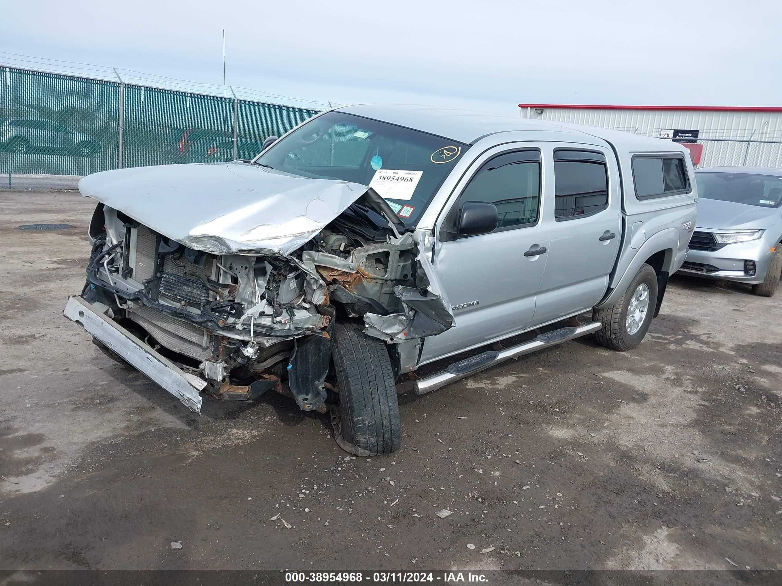 Photo 1 VIN: 5TELU42N98Z472386 - TOYOTA TACOMA 