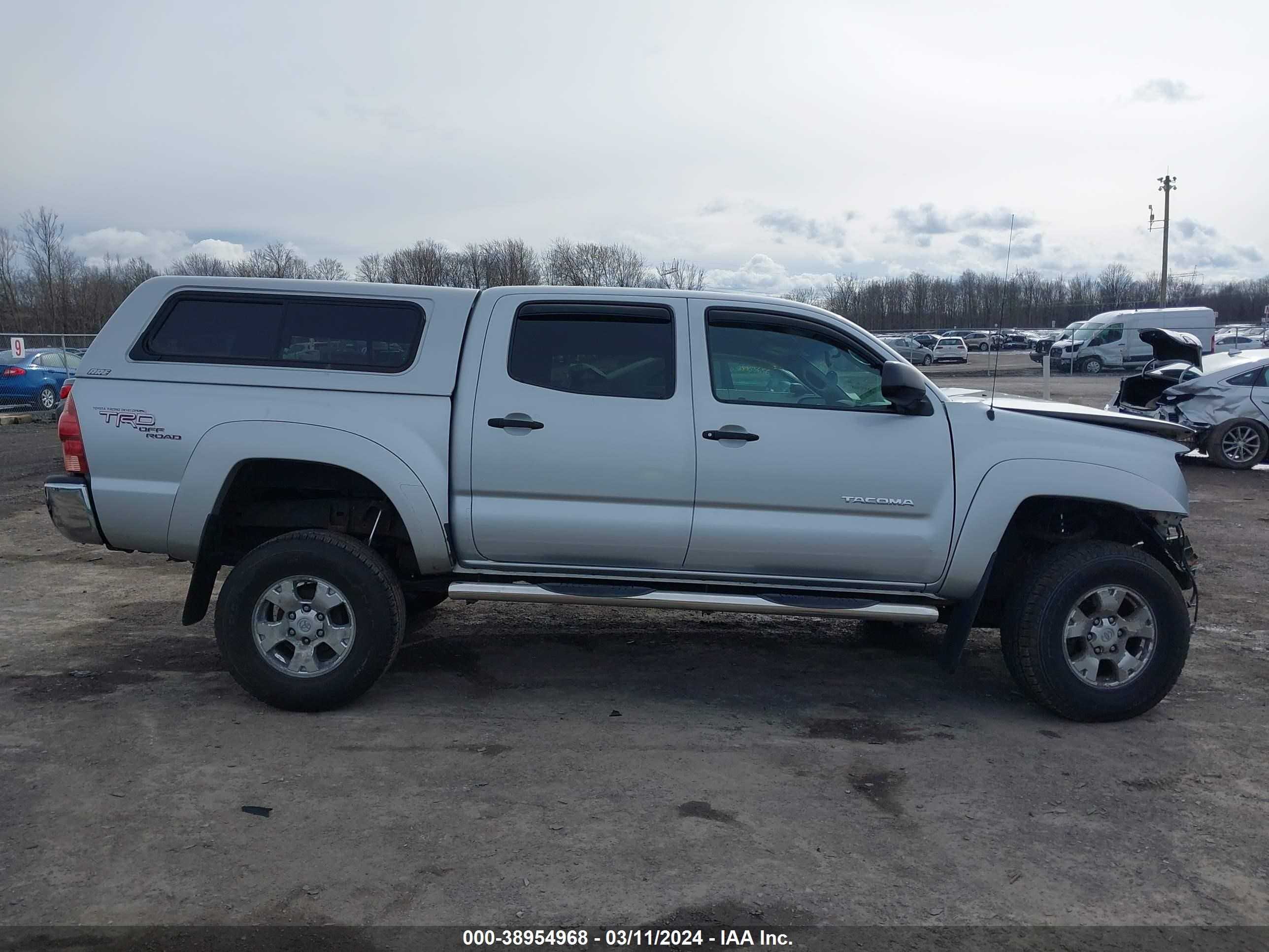 Photo 13 VIN: 5TELU42N98Z472386 - TOYOTA TACOMA 