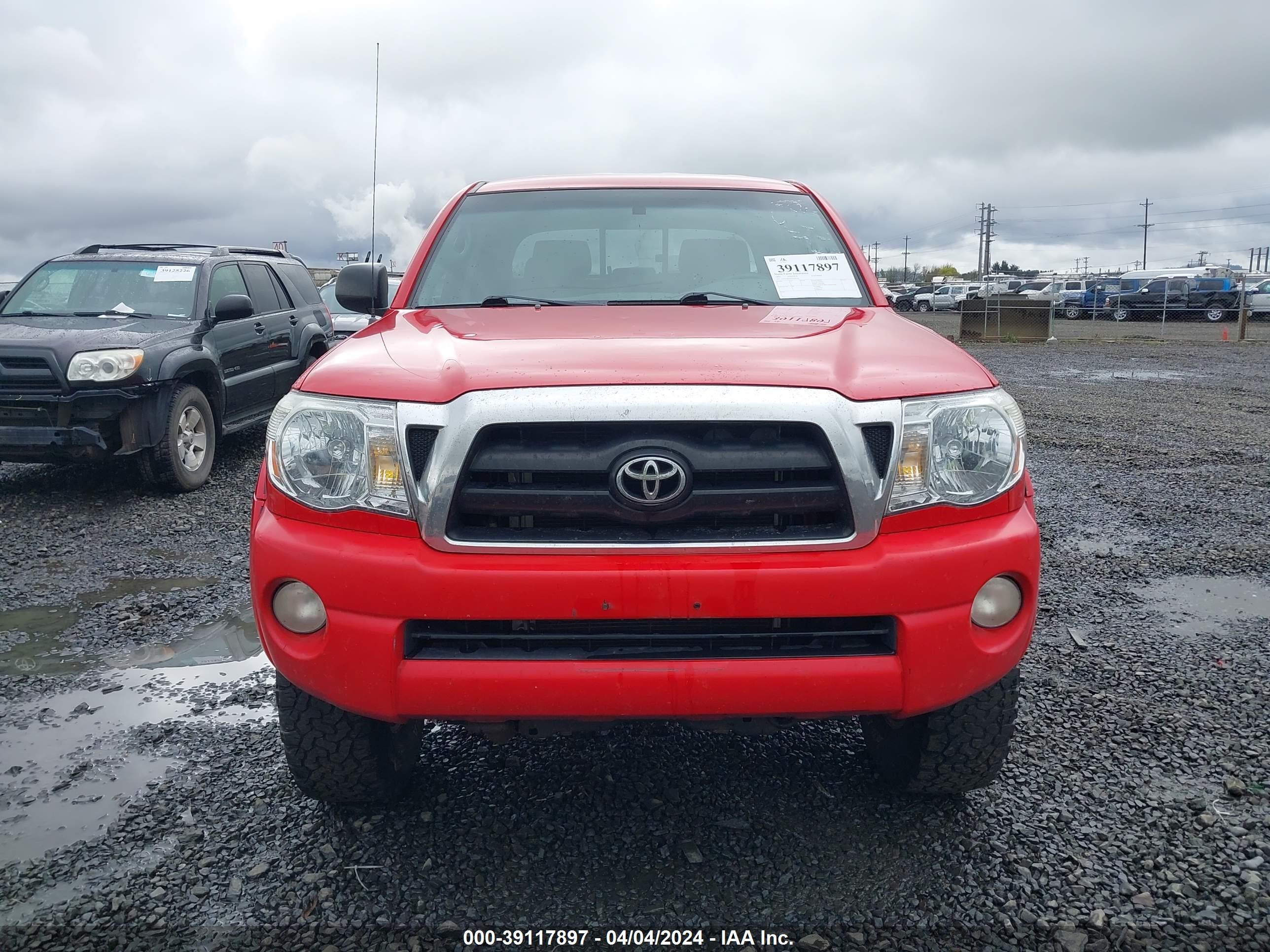 Photo 11 VIN: 5TELU42NX5Z026338 - TOYOTA TACOMA 