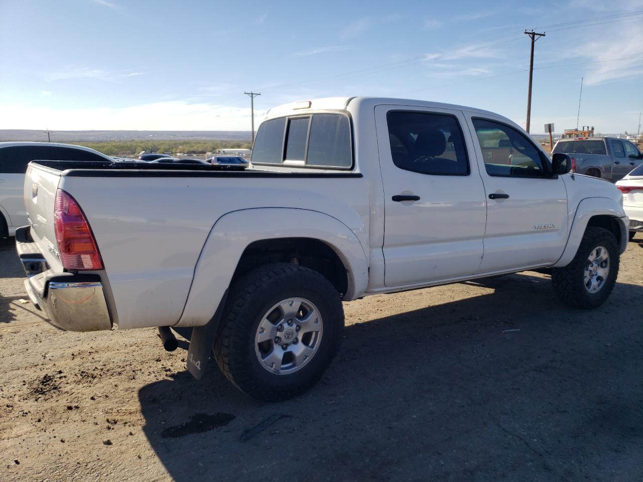 Photo 2 VIN: 5TELU42NX7Z335360 - TOYOTA TACOMA 