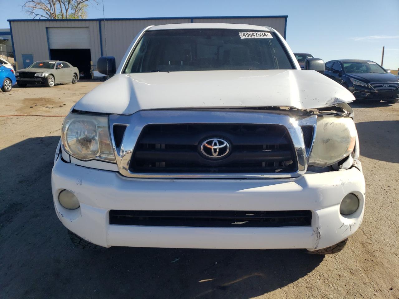 Photo 4 VIN: 5TELU42NX7Z335360 - TOYOTA TACOMA 