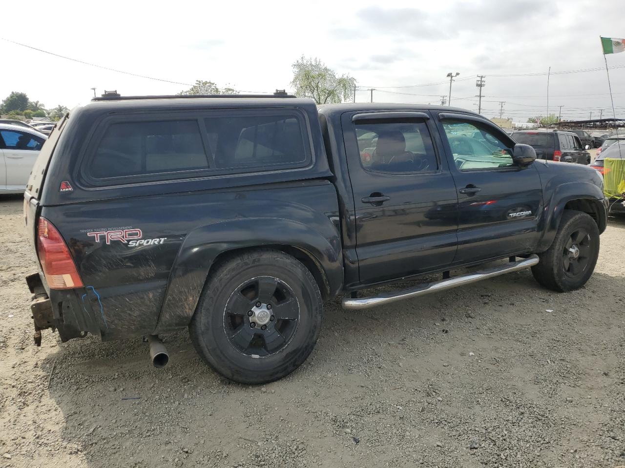 Photo 2 VIN: 5TELU42NX8Z505573 - TOYOTA TACOMA 