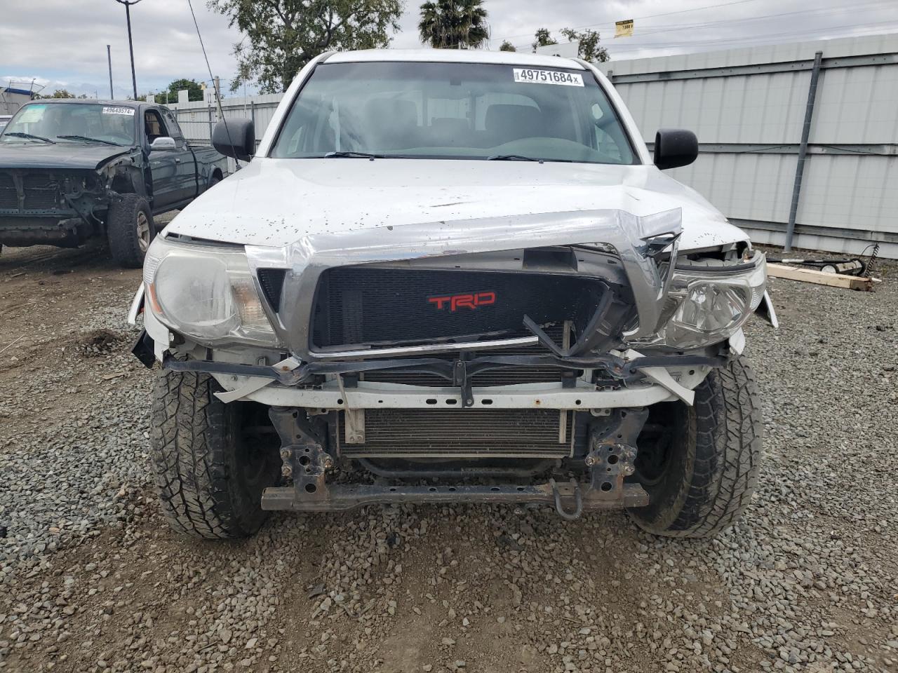 Photo 4 VIN: 5TELU4EN0AZ712023 - TOYOTA TACOMA 