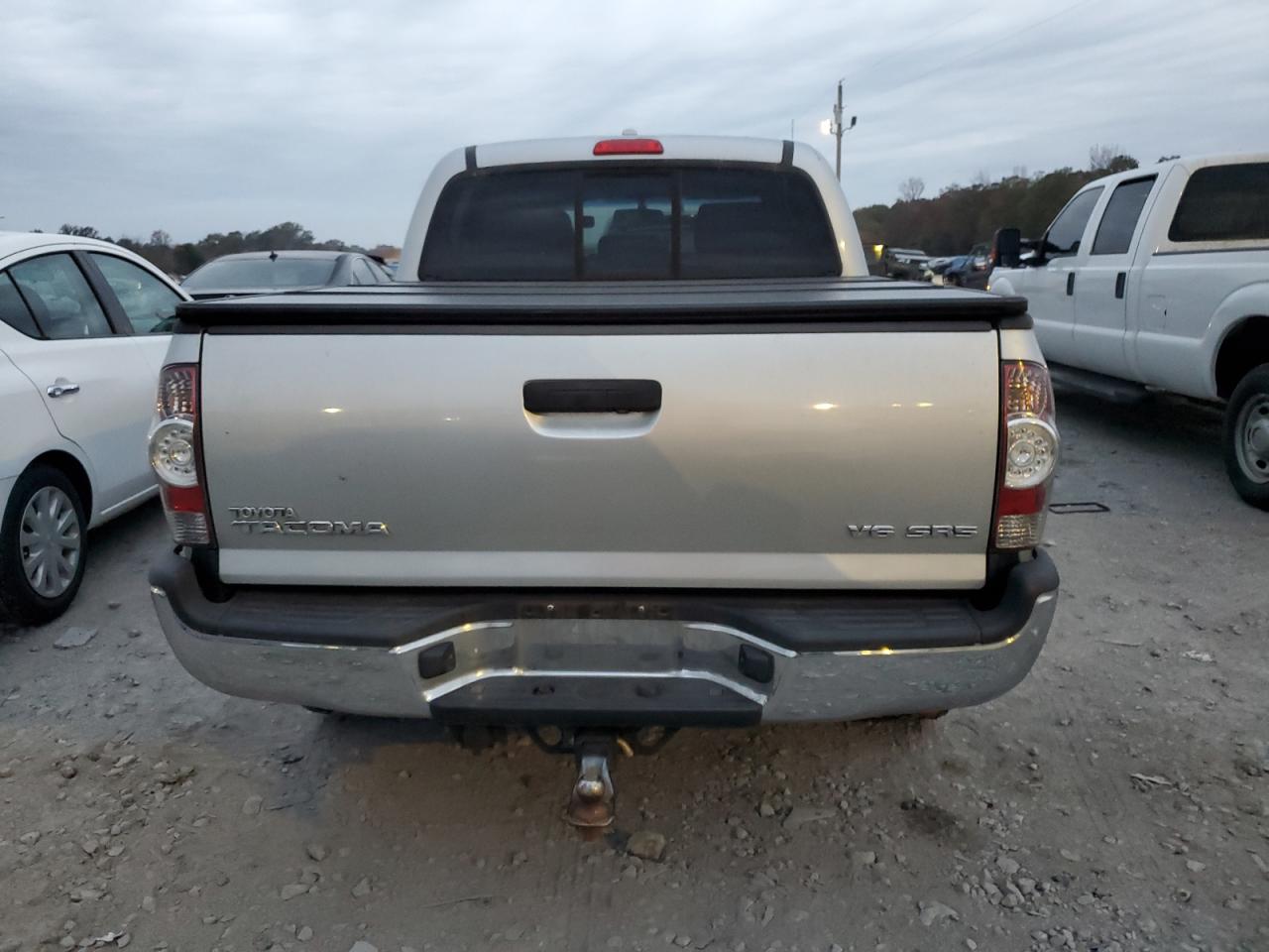 Photo 5 VIN: 5TELU4EN8AZ688232 - TOYOTA TACOMA 