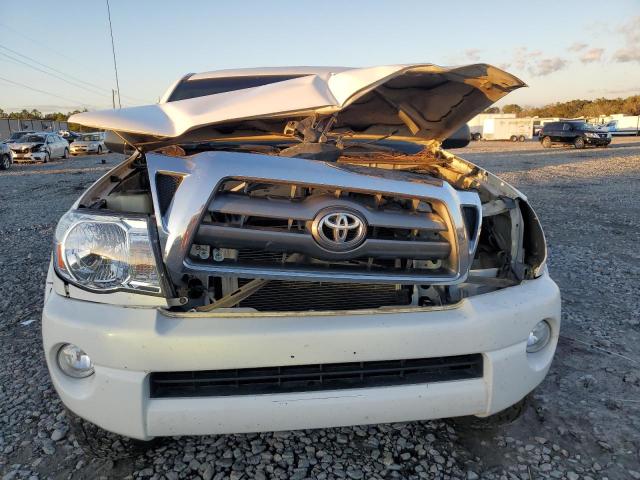 Photo 4 VIN: 5TELU4ENXAZ694002 - TOYOTA TACOMA DOU 