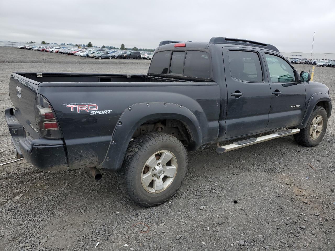 Photo 2 VIN: 5TEMU4FN1AZ699446 - TOYOTA TACOMA 