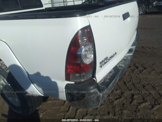 Photo 5 VIN: 5TEMU4FN4AZ682964 - TOYOTA TACOMA 