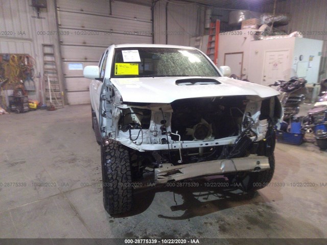 Photo 5 VIN: 5TEMU4FN5AZ722646 - TOYOTA TACOMA 