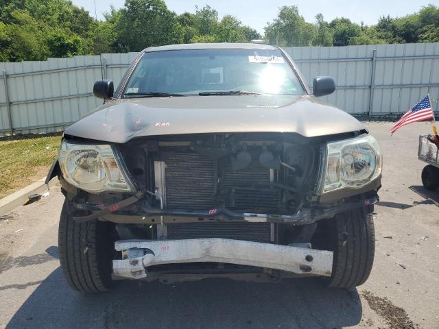 Photo 4 VIN: 5TEMU4FN7AZ715701 - TOYOTA TACOMA DOU 