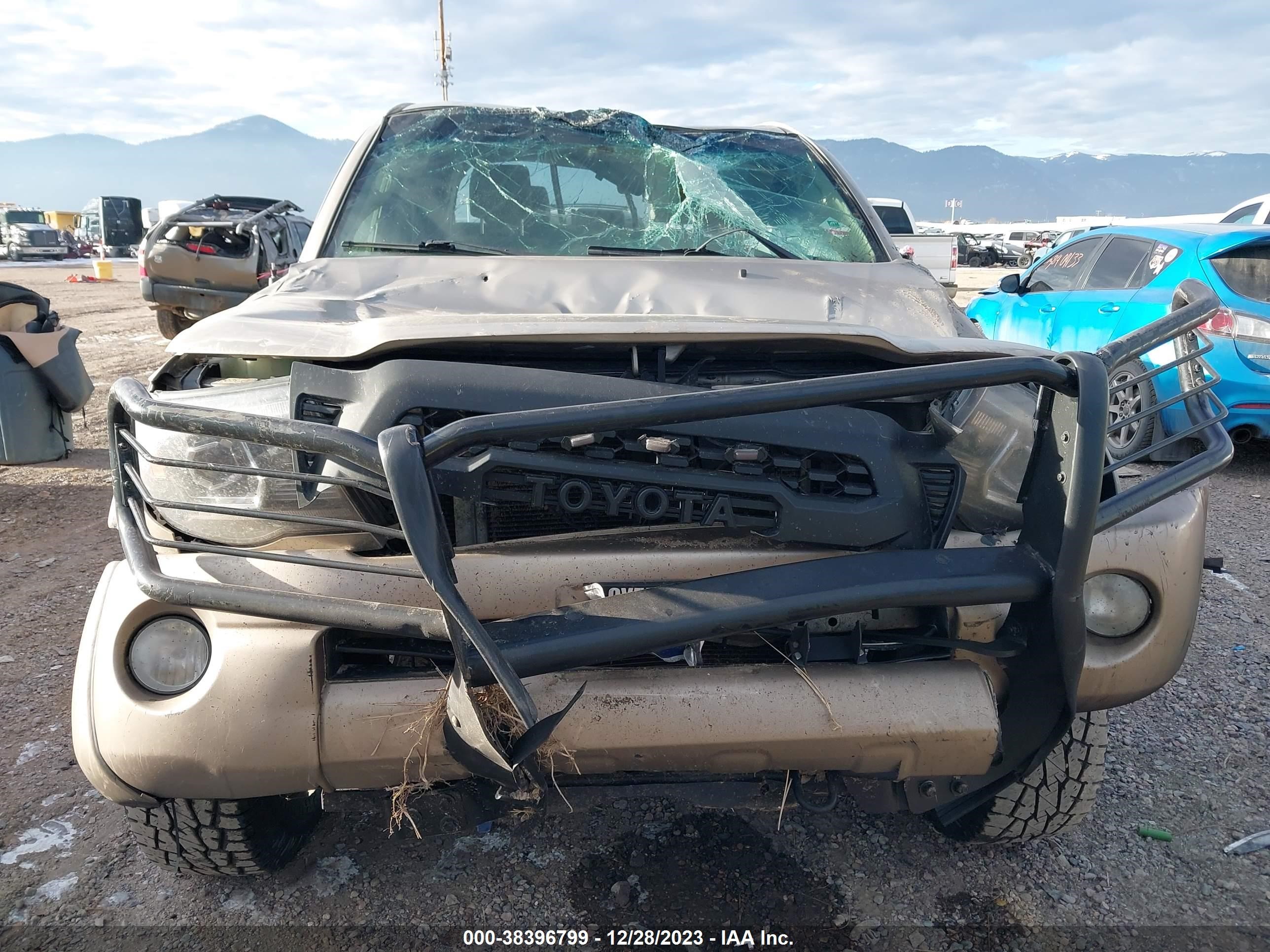 Photo 12 VIN: 5TEMU52N55Z061718 - TOYOTA TACOMA 