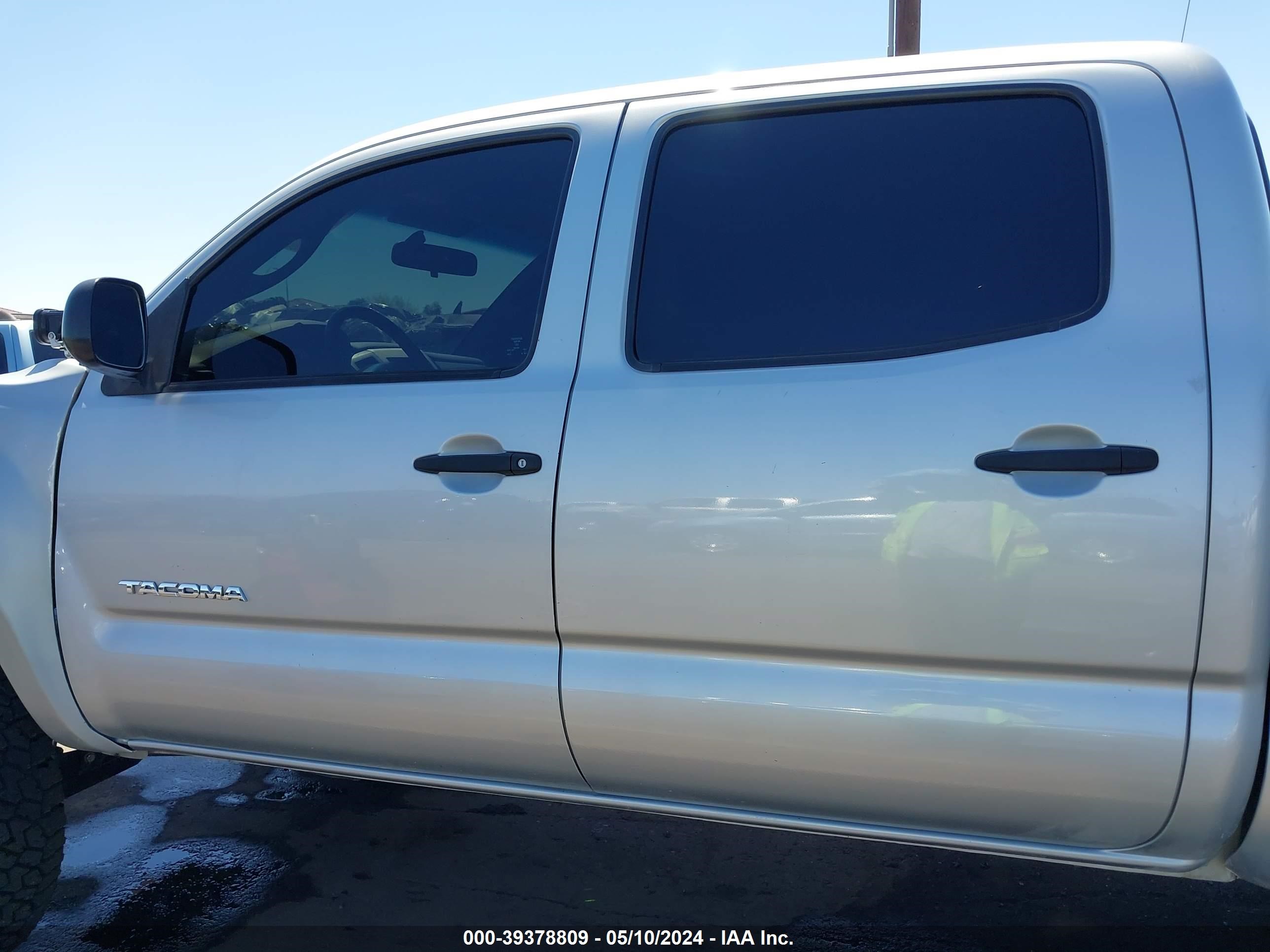 Photo 13 VIN: 5TEMU52N95Z087772 - TOYOTA TACOMA 