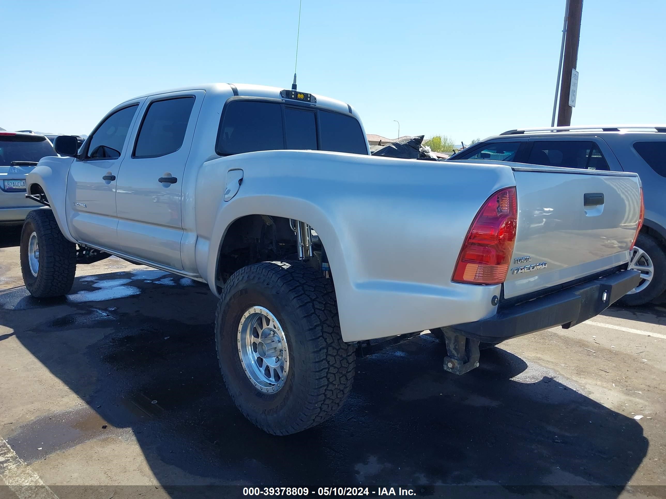 Photo 2 VIN: 5TEMU52N95Z087772 - TOYOTA TACOMA 