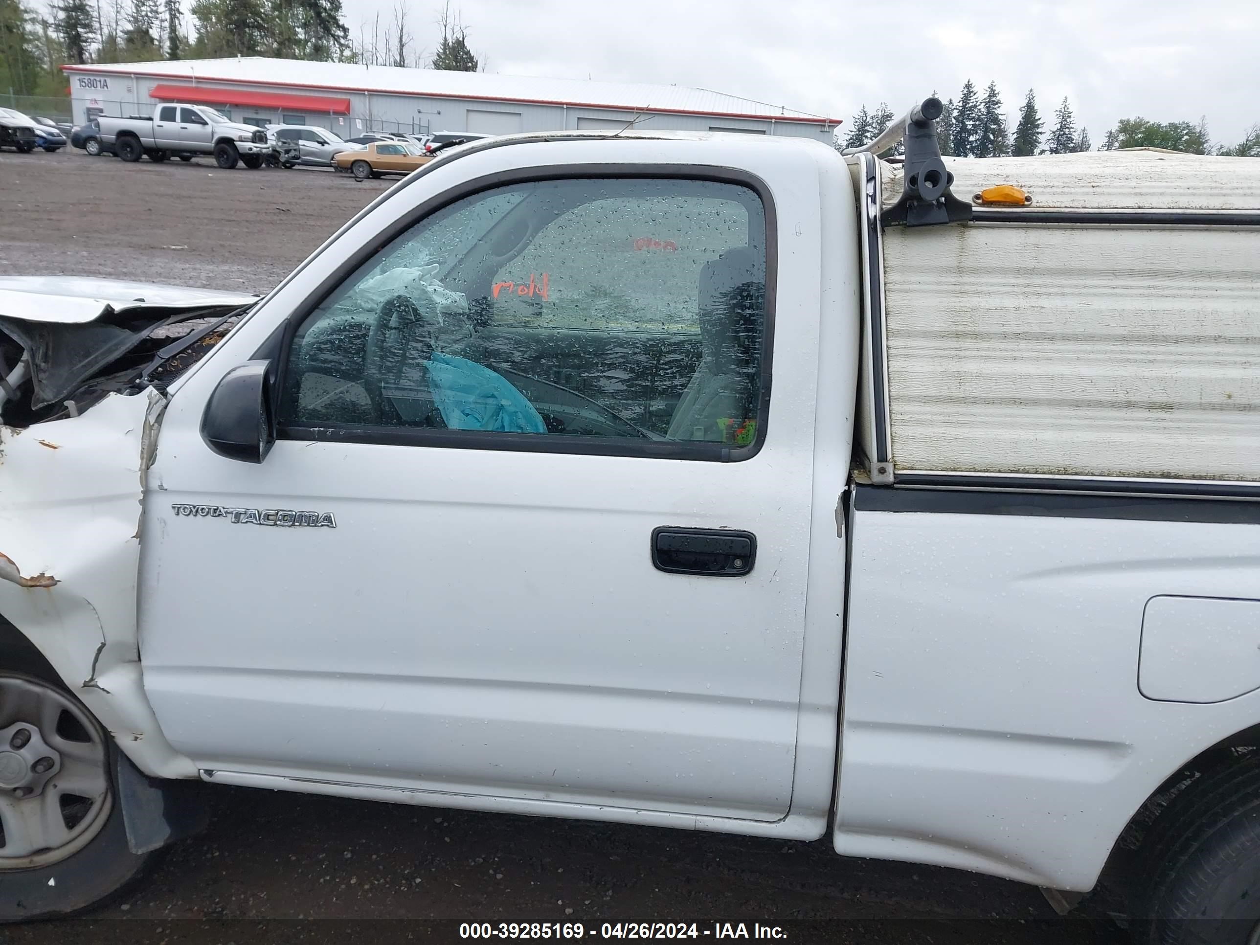 Photo 13 VIN: 5TENL42N11Z877157 - TOYOTA TACOMA 