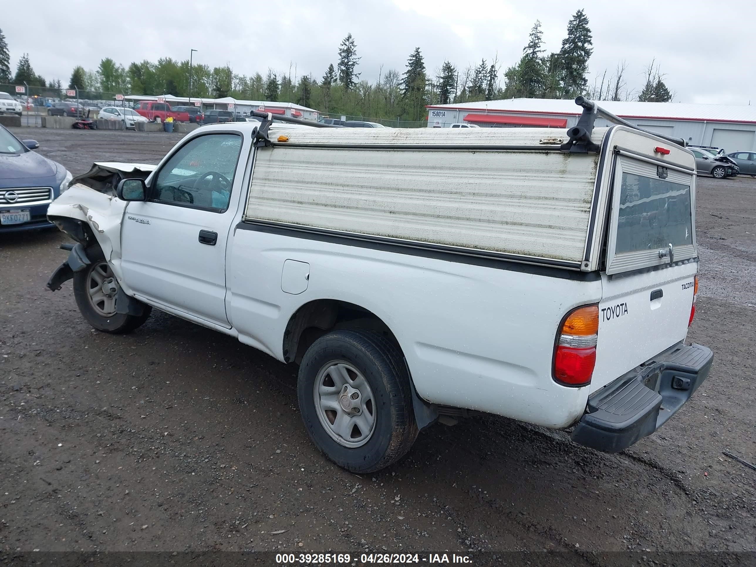 Photo 2 VIN: 5TENL42N11Z877157 - TOYOTA TACOMA 