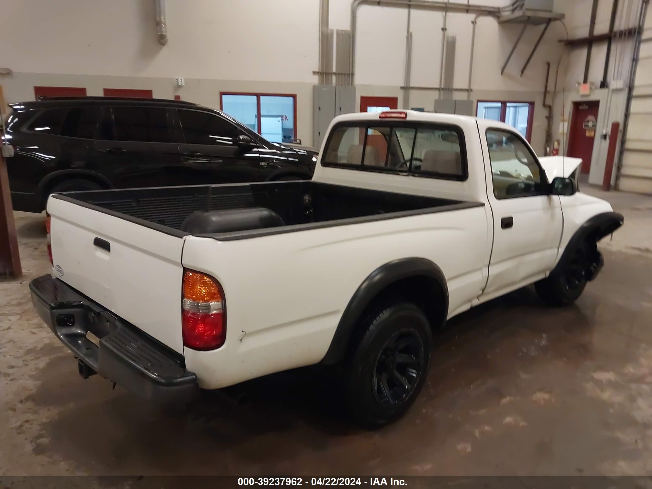 Photo 3 VIN: 5TENL42N21Z737067 - TOYOTA TACOMA 