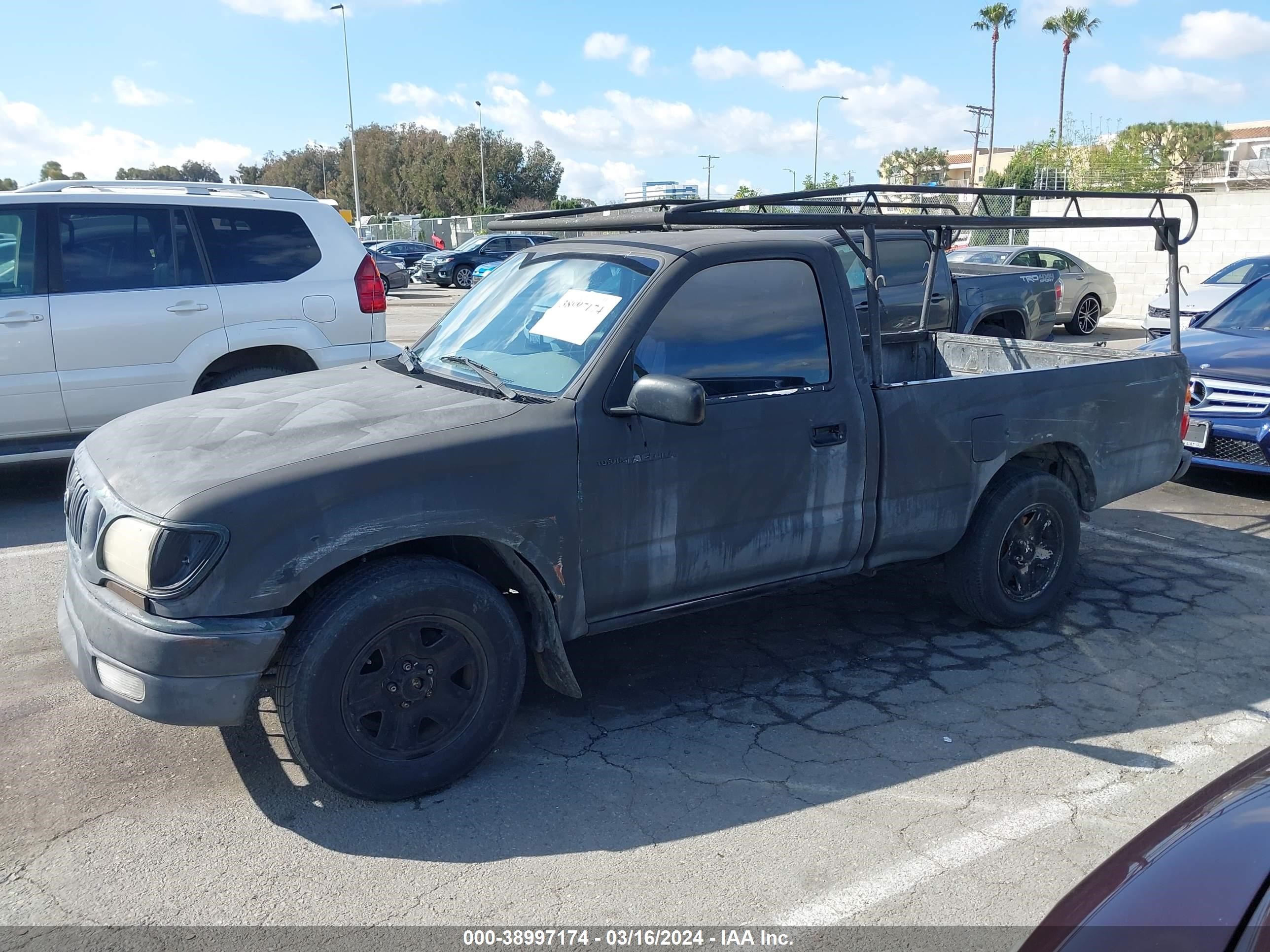 Photo 13 VIN: 5TENL42N22Z023019 - TOYOTA TACOMA 