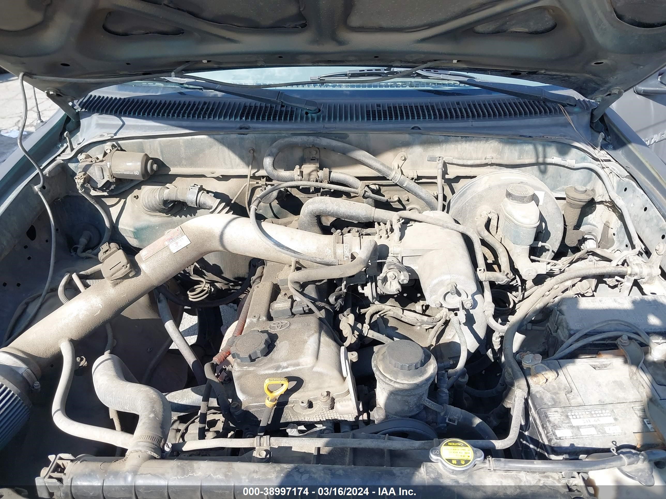 Photo 9 VIN: 5TENL42N22Z023019 - TOYOTA TACOMA 