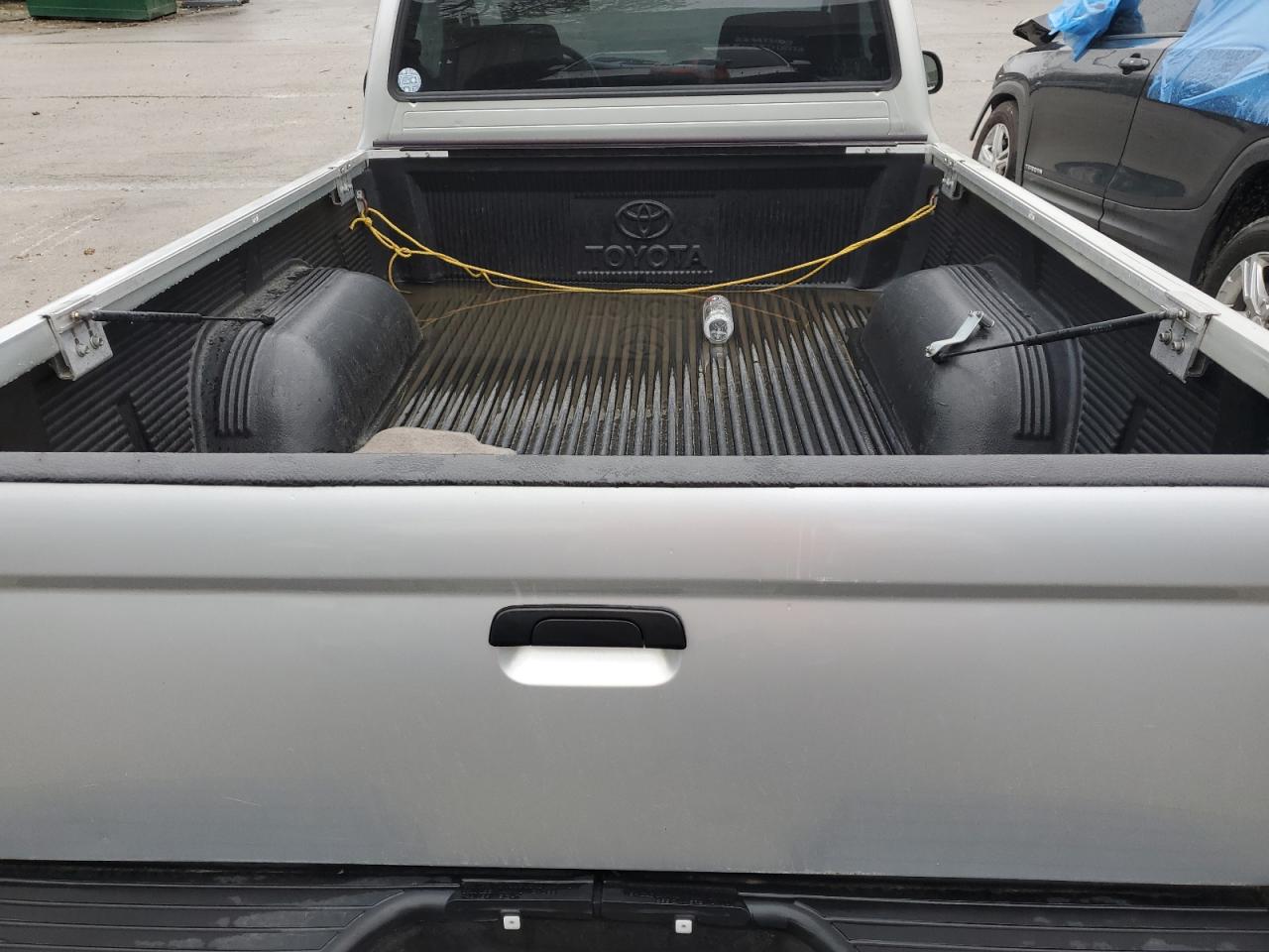 Photo 9 VIN: 5TENL42N24Z403268 - TOYOTA TACOMA 