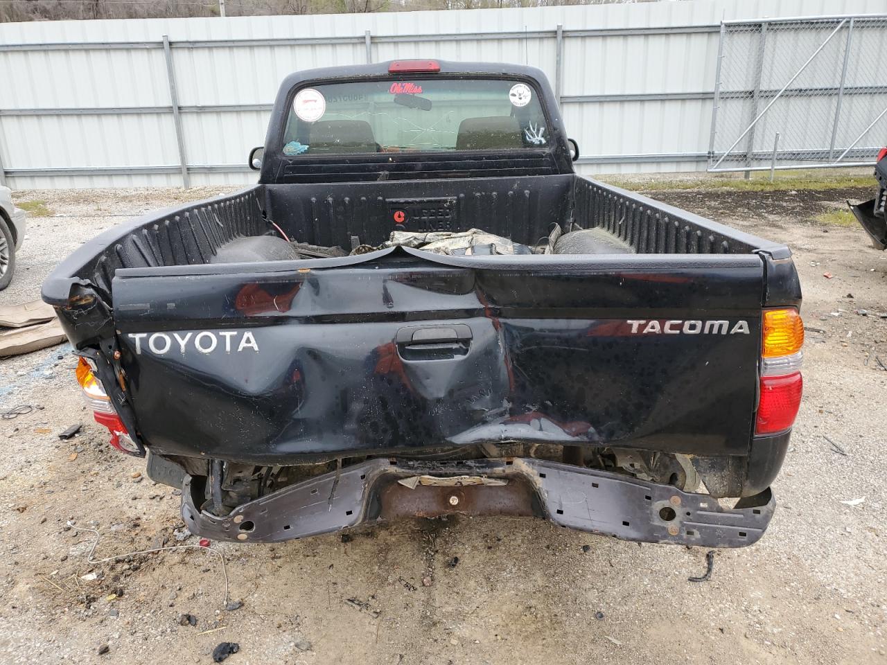 Photo 5 VIN: 5TENL42N24Z456374 - TOYOTA TACOMA 