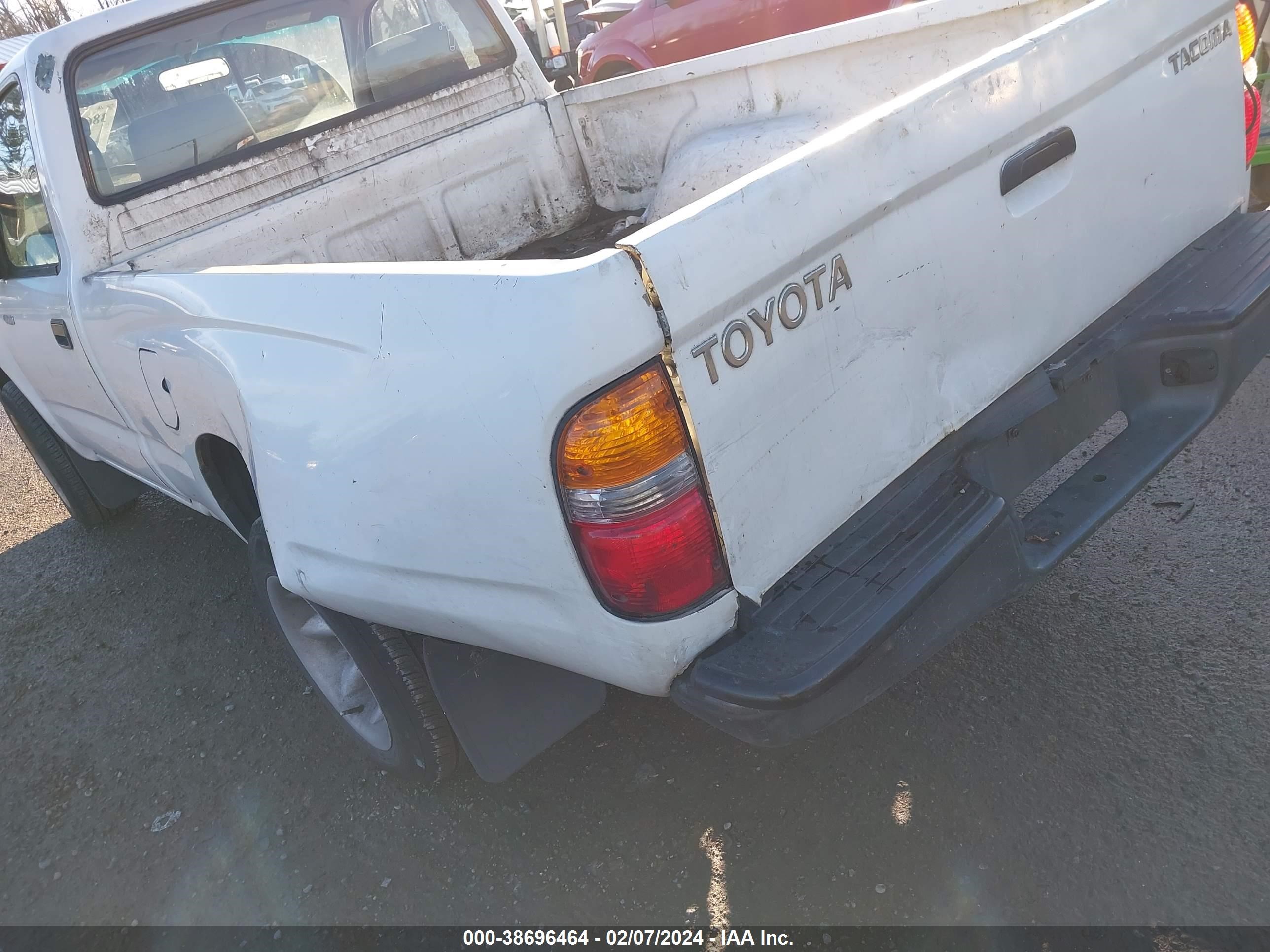 Photo 5 VIN: 5TENL42N32Z883320 - TOYOTA TACOMA 