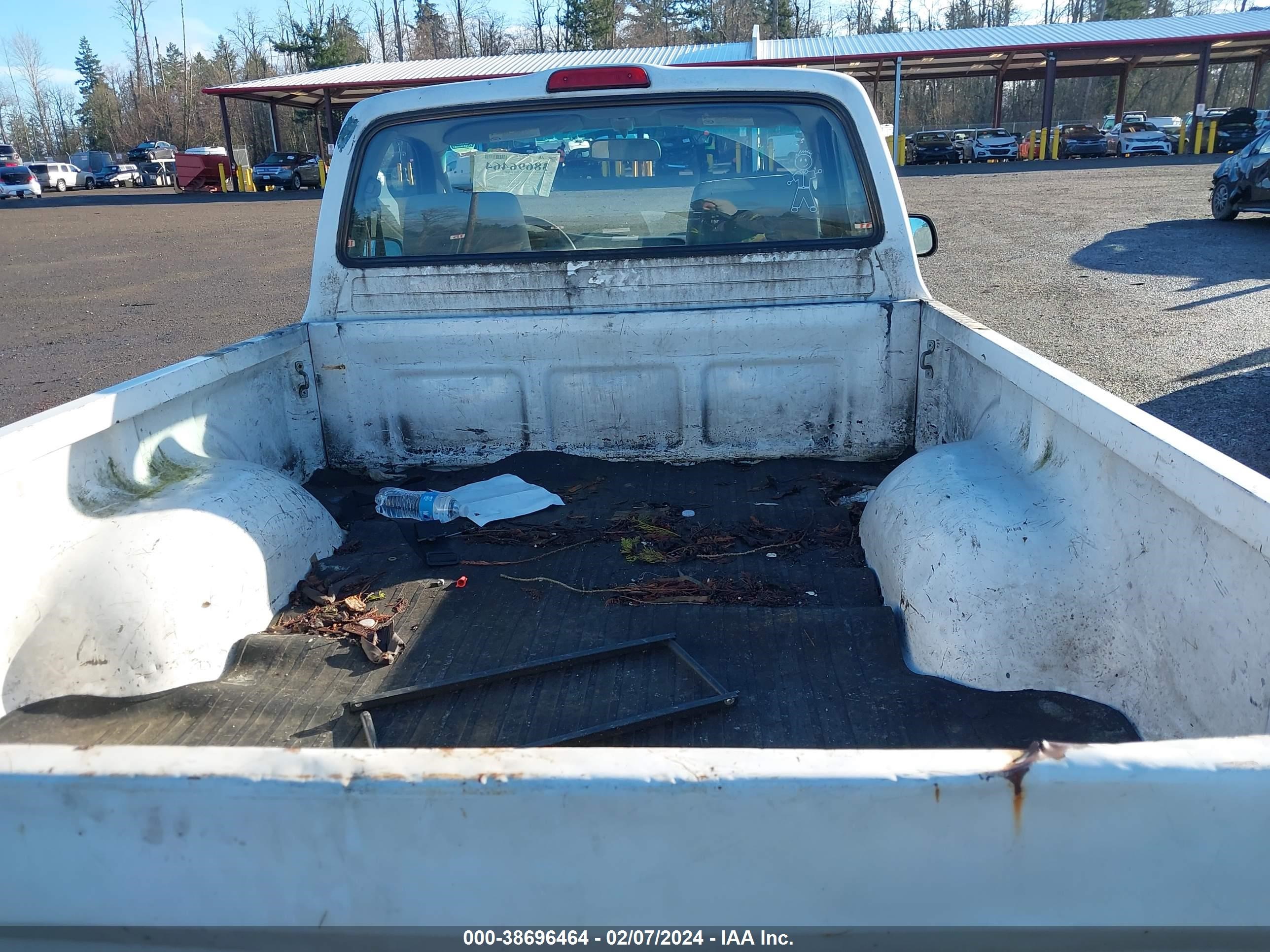 Photo 7 VIN: 5TENL42N32Z883320 - TOYOTA TACOMA 