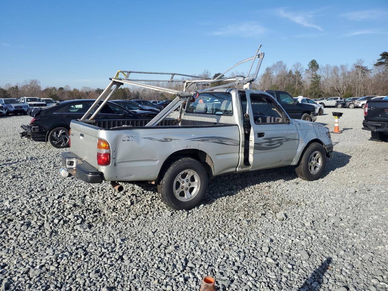 Photo 2 VIN: 5TENL42N41Z744117 - TOYOTA TACOMA 