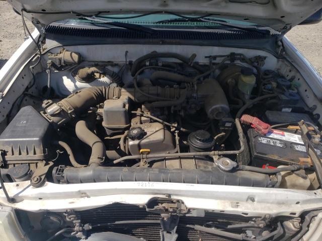 Photo 10 VIN: 5TENL42N5YZ706826 - TOYOTA TACOMA 