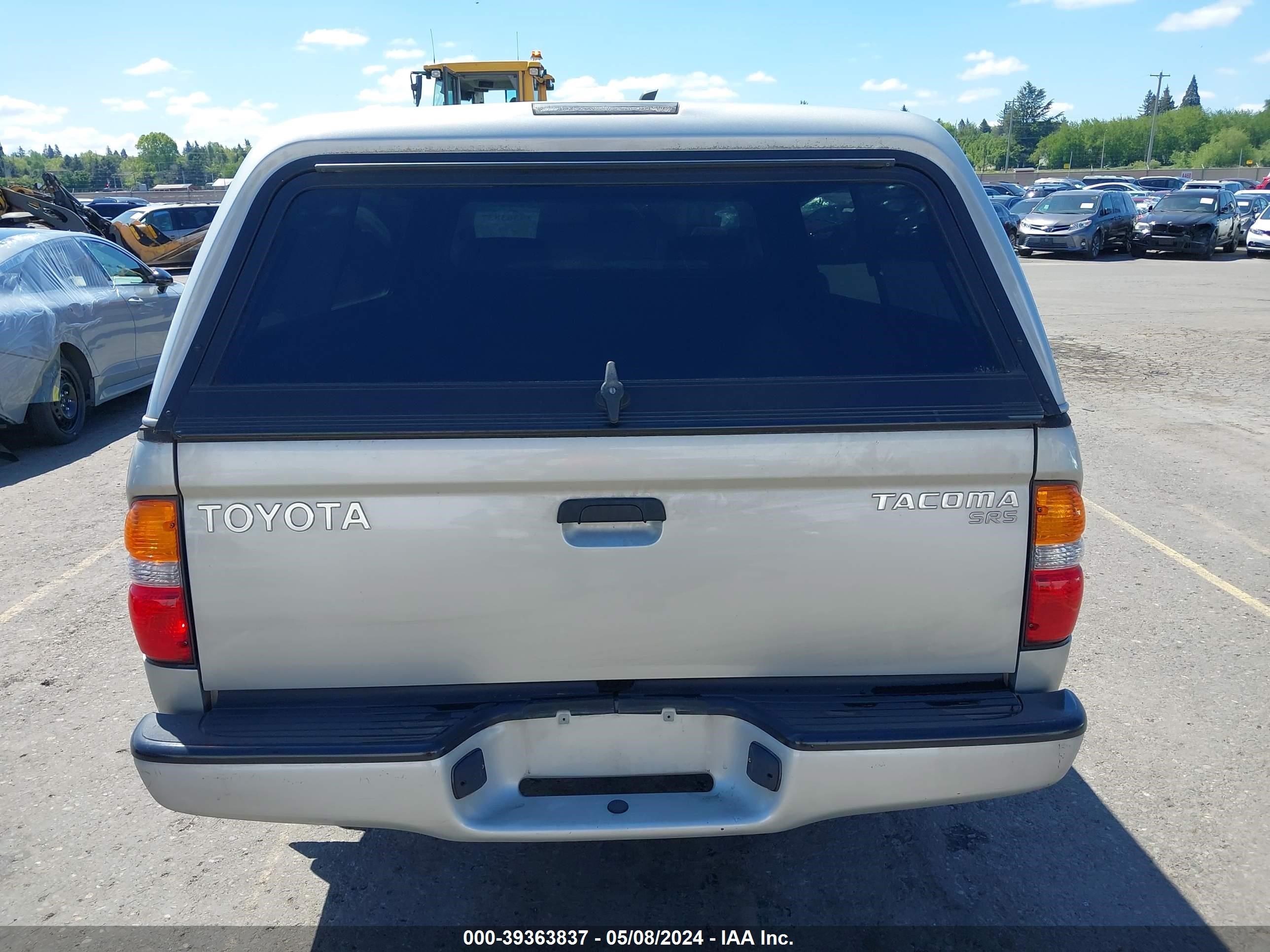 Photo 16 VIN: 5TENL42N93Z196053 - TOYOTA TACOMA 