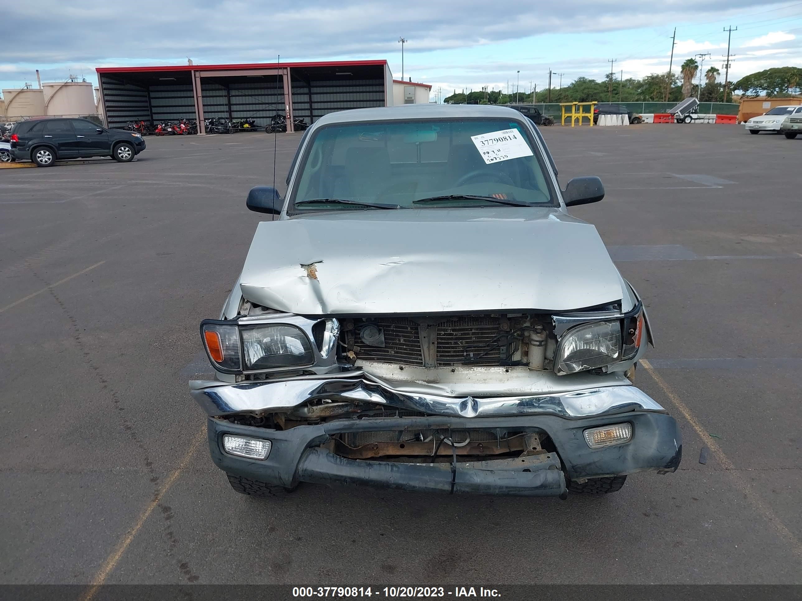 Photo 11 VIN: 5TENM92N43Z165044 - TOYOTA TACOMA 