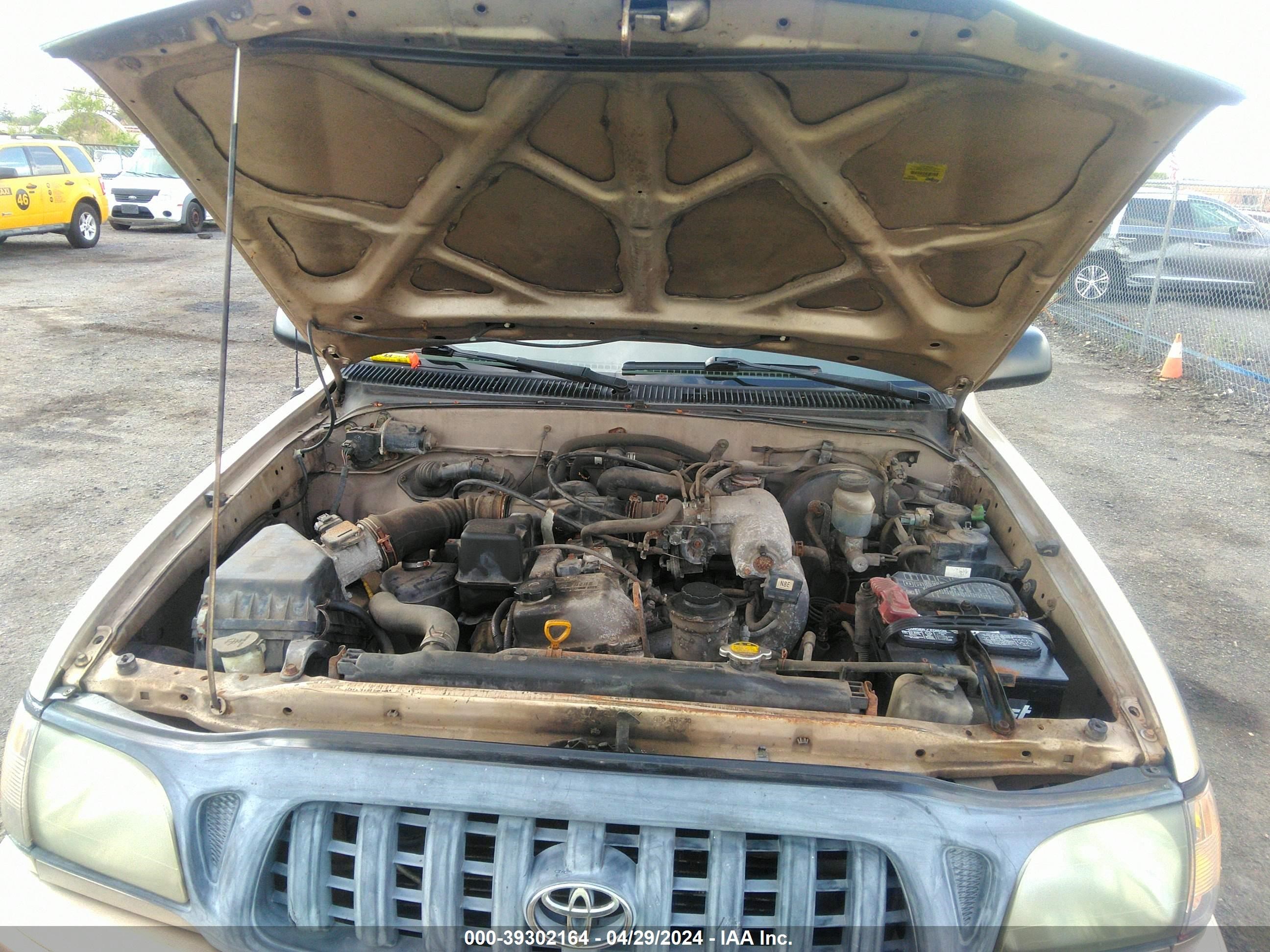 Photo 9 VIN: 5TENM92NX1Z730443 - TOYOTA TACOMA 