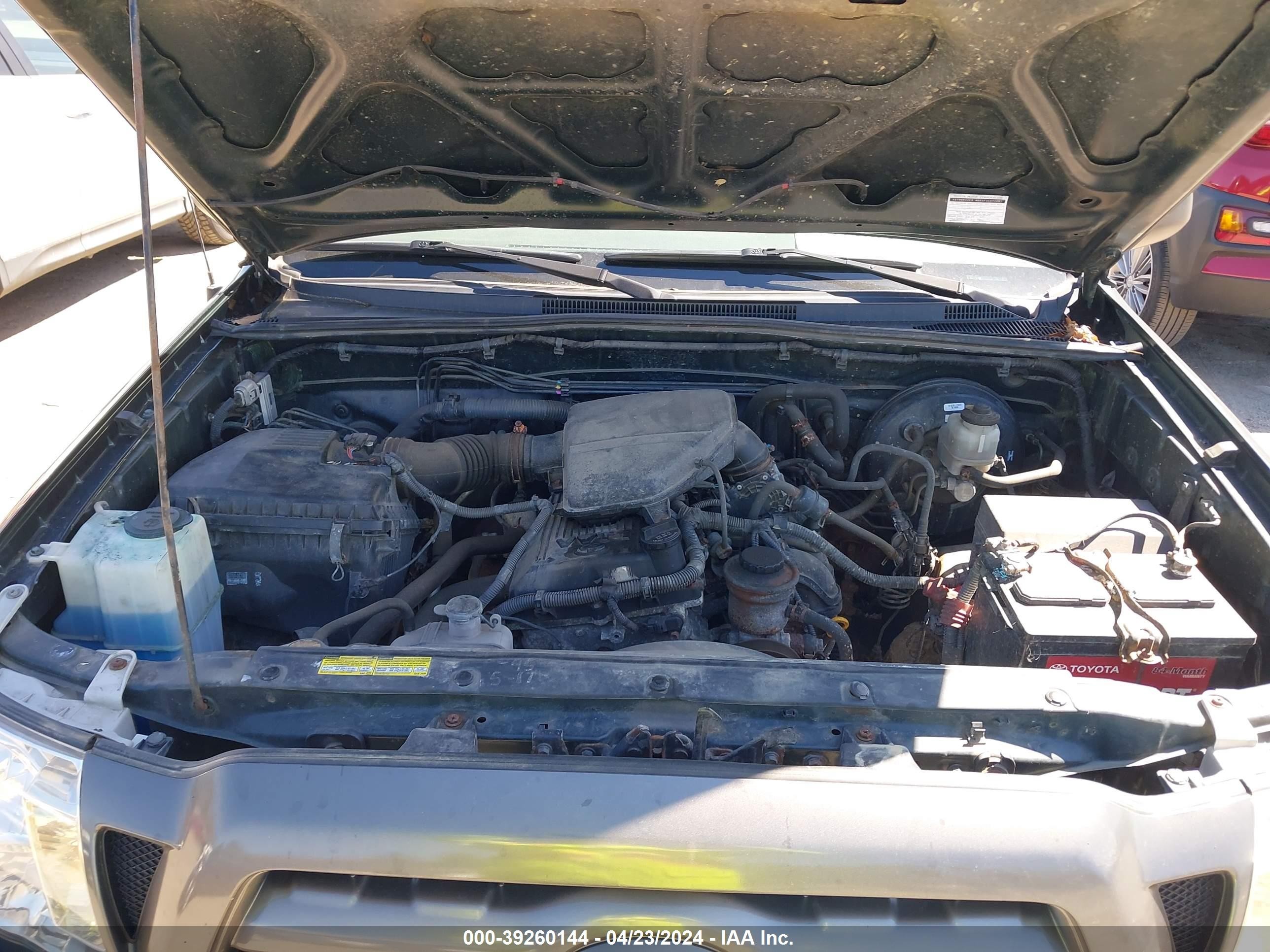 Photo 9 VIN: 5TENX22N09Z670585 - TOYOTA TACOMA 