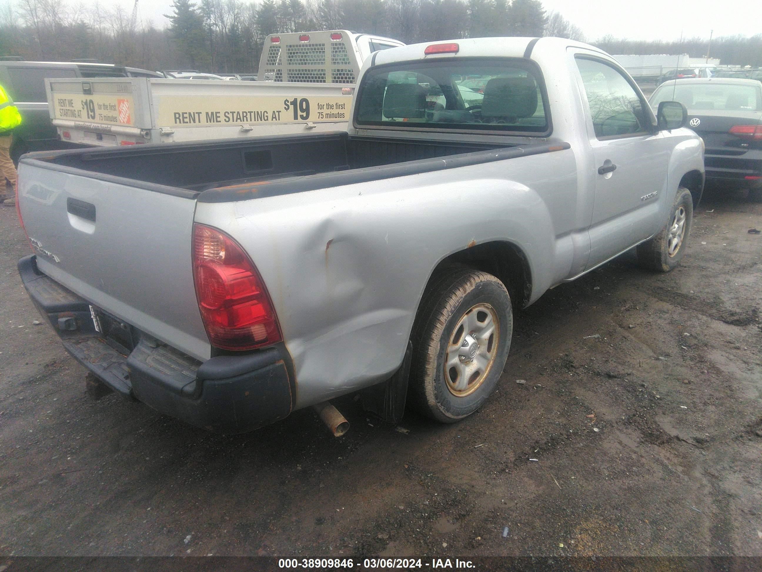 Photo 3 VIN: 5TENX22N25Z033921 - TOYOTA TACOMA 