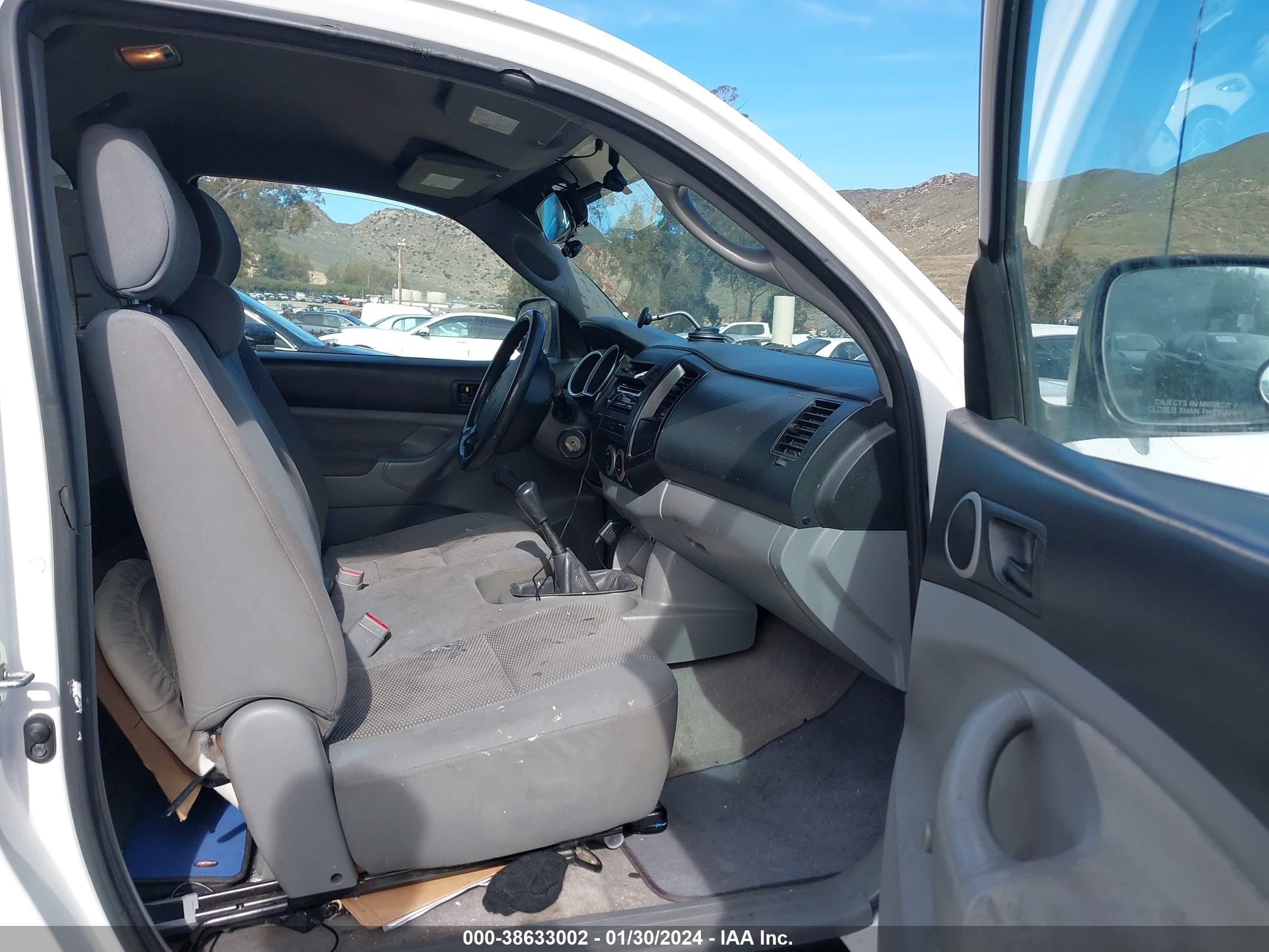 Photo 4 VIN: 5TENX22N37Z366163 - TOYOTA TACOMA 