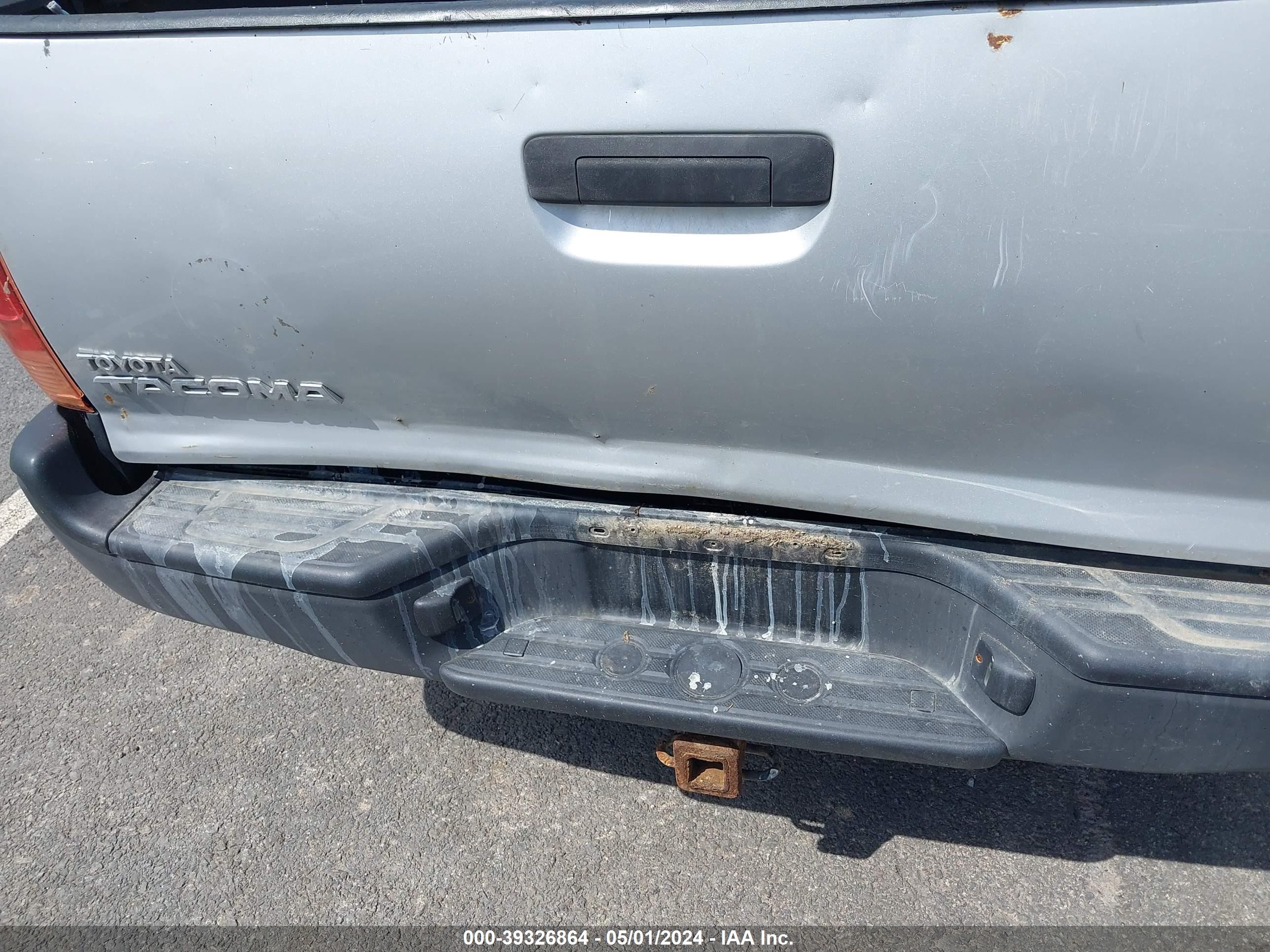 Photo 5 VIN: 5TENX22N38Z584976 - TOYOTA TACOMA 