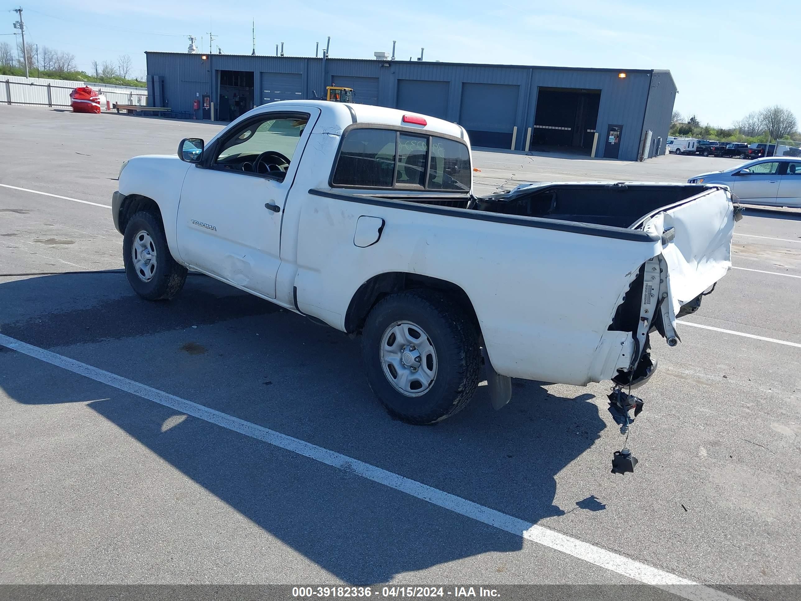 Photo 2 VIN: 5TENX22N39Z605648 - TOYOTA TACOMA 