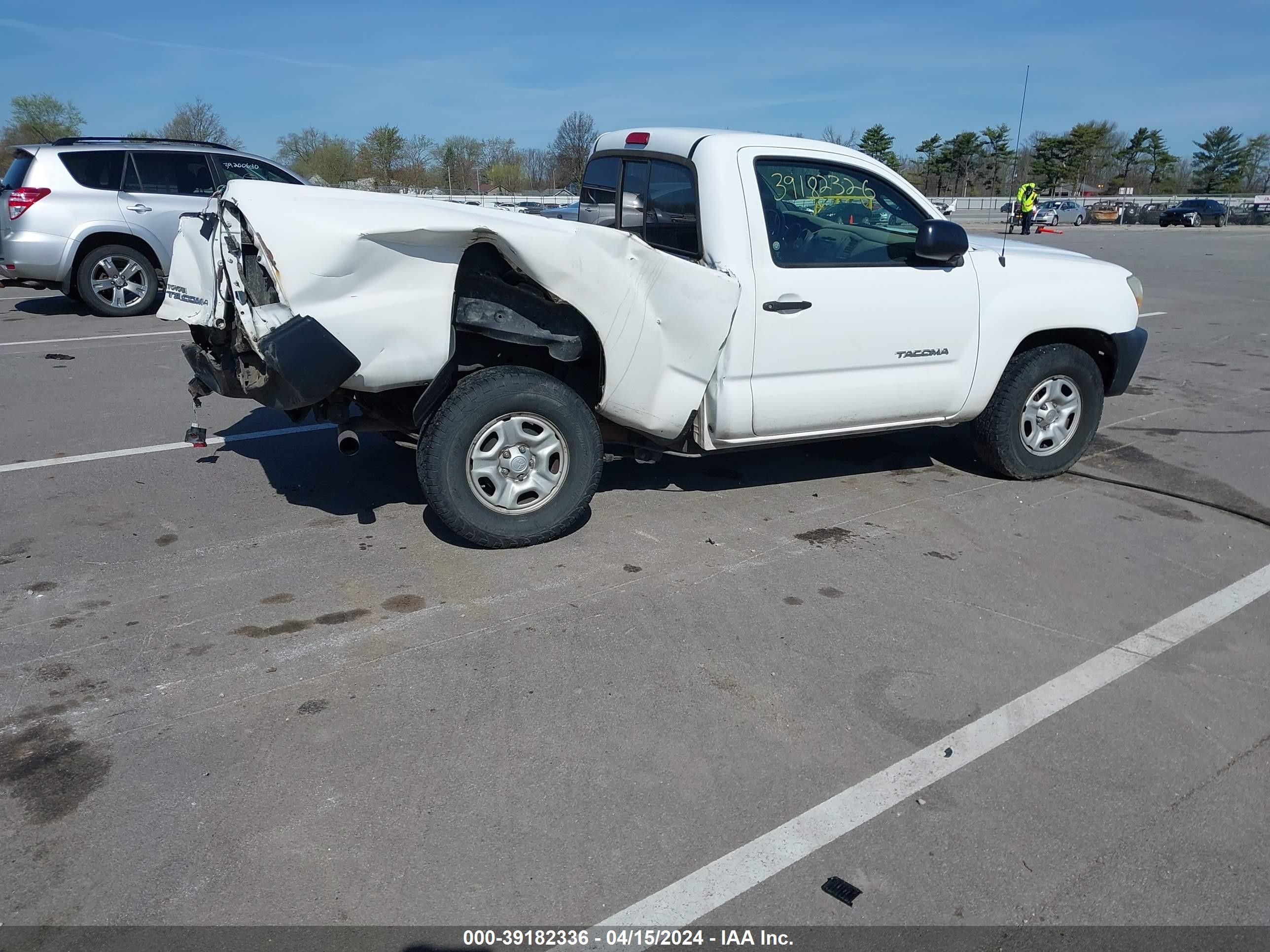 Photo 3 VIN: 5TENX22N39Z605648 - TOYOTA TACOMA 