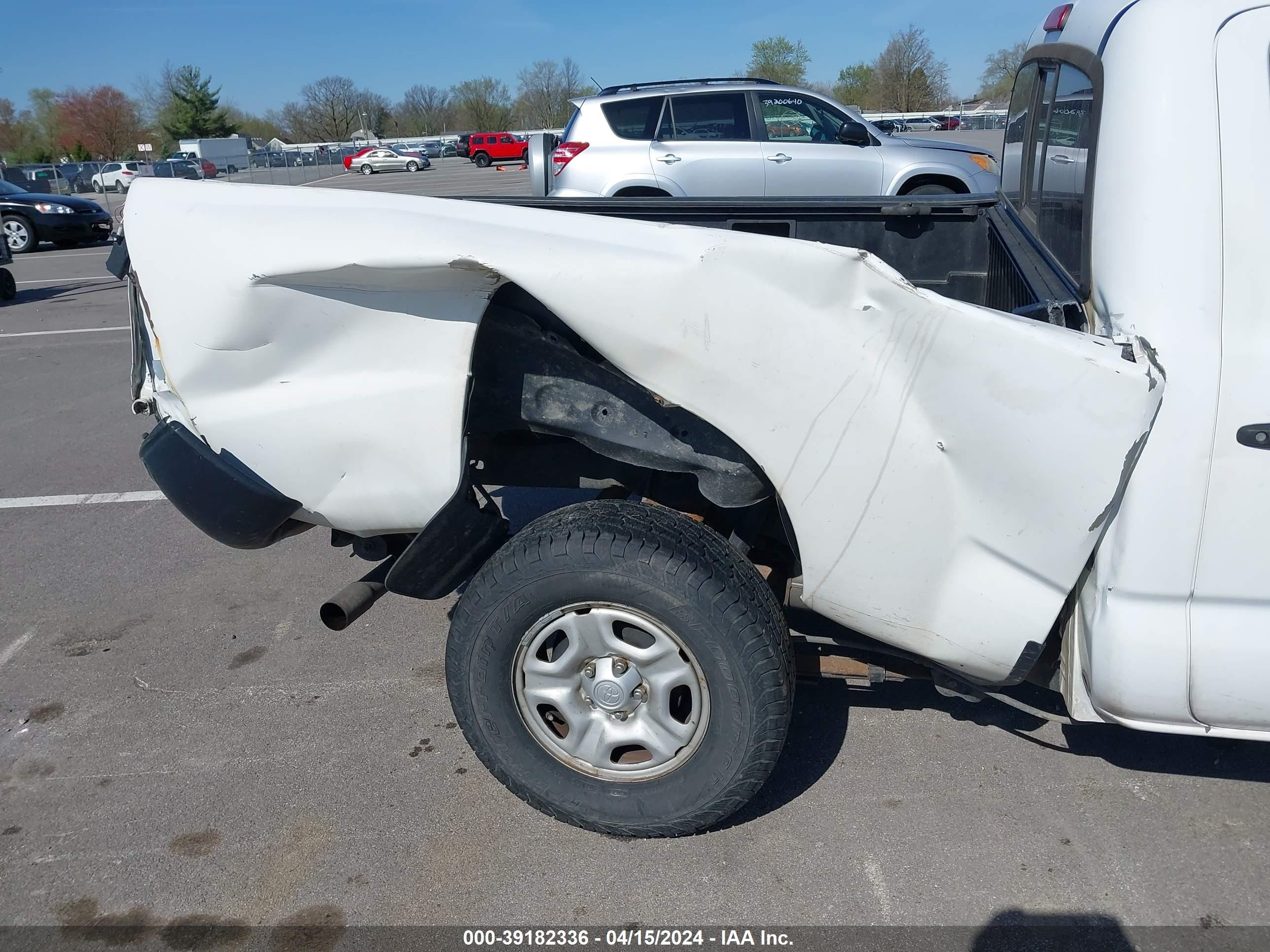 Photo 5 VIN: 5TENX22N39Z605648 - TOYOTA TACOMA 