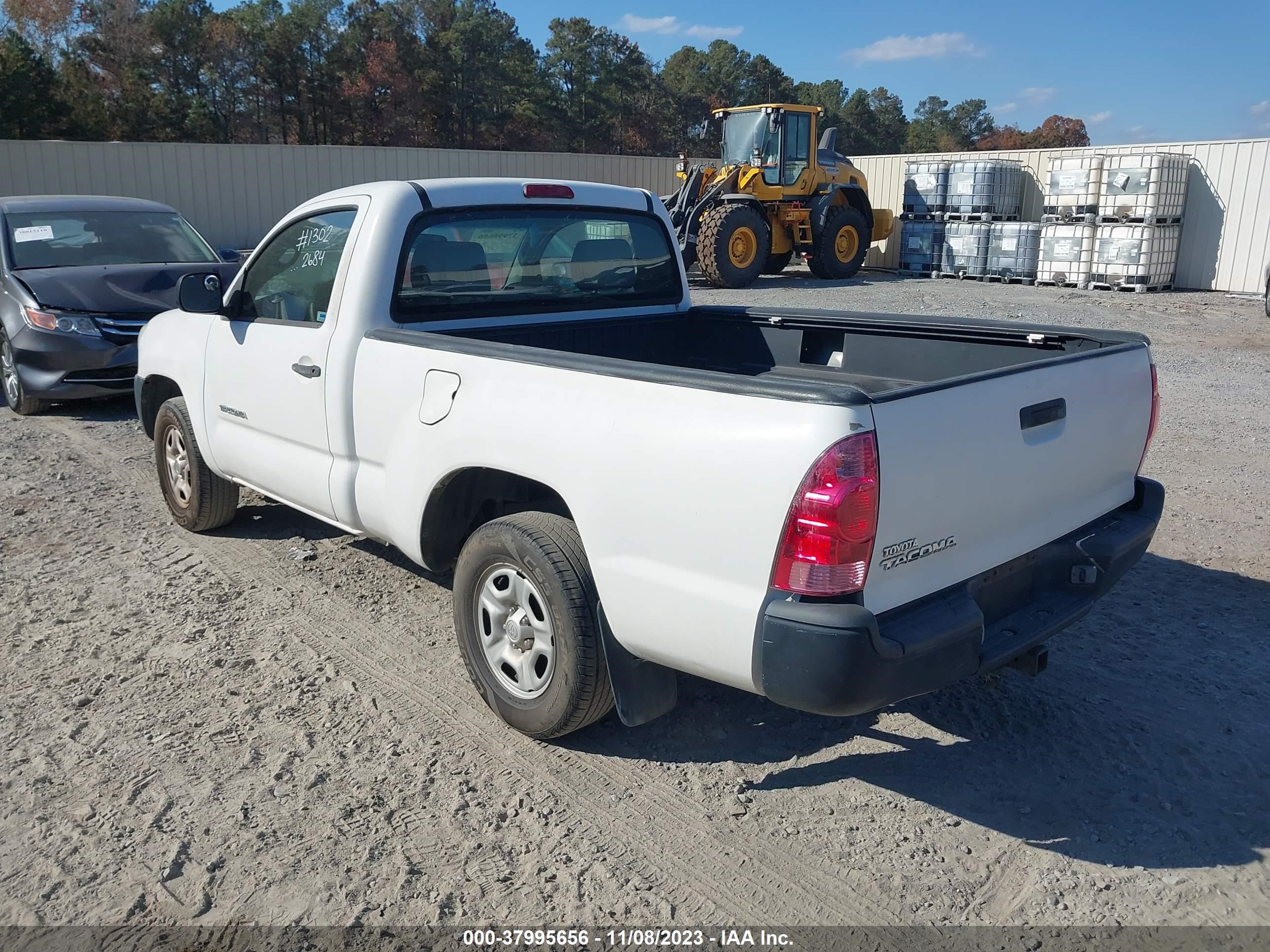 Photo 2 VIN: 5TENX22N45Z042684 - TOYOTA TACOMA 