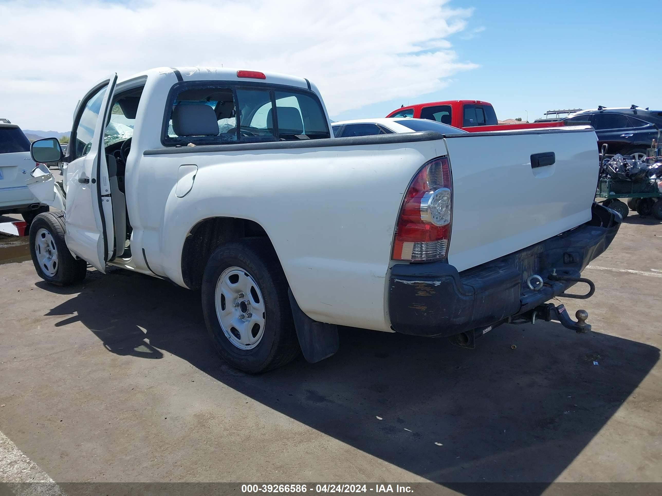 Photo 2 VIN: 5TENX22N49Z670153 - TOYOTA TACOMA 