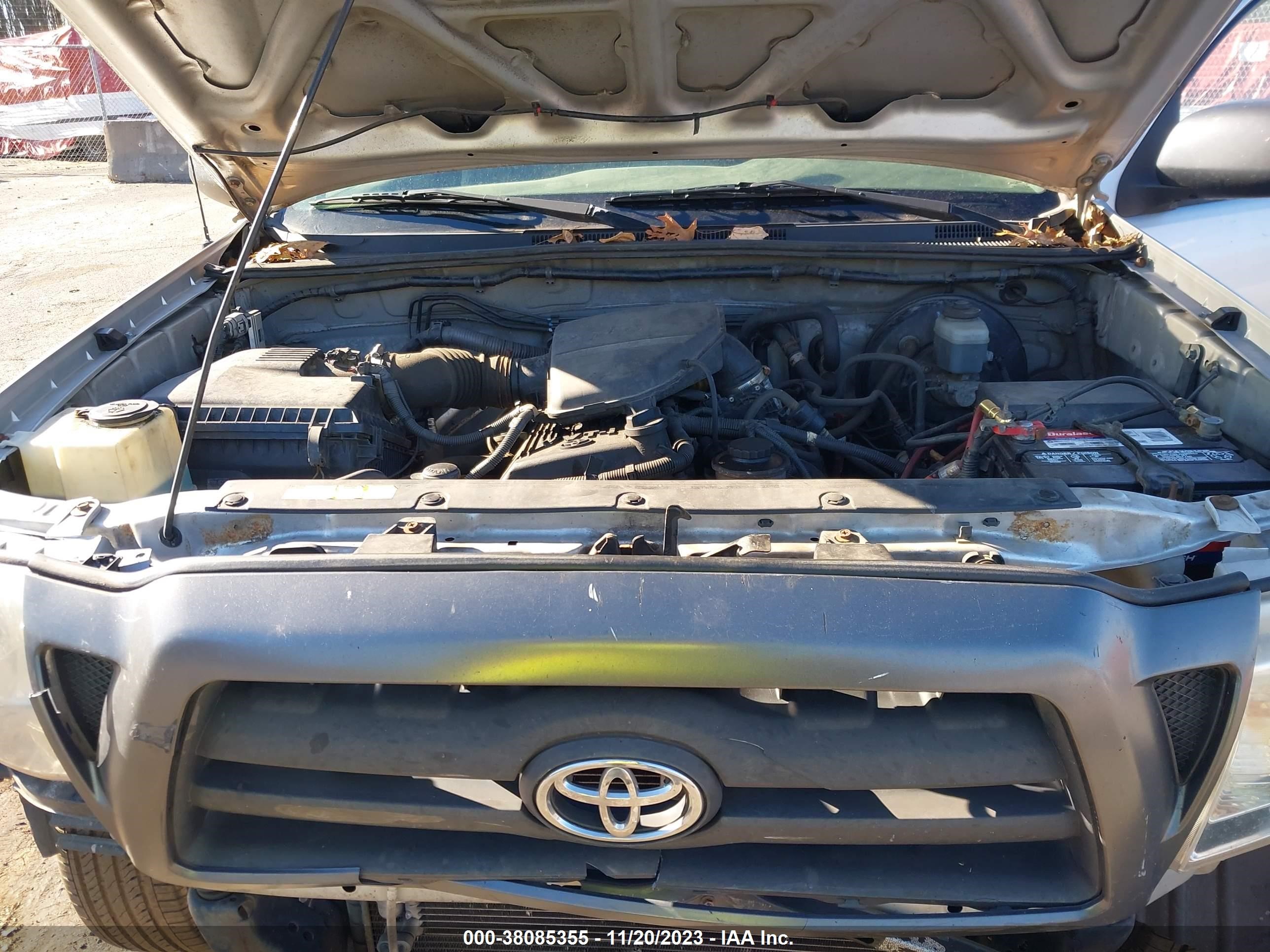 Photo 9 VIN: 5TENX22N58Z517117 - TOYOTA TACOMA 