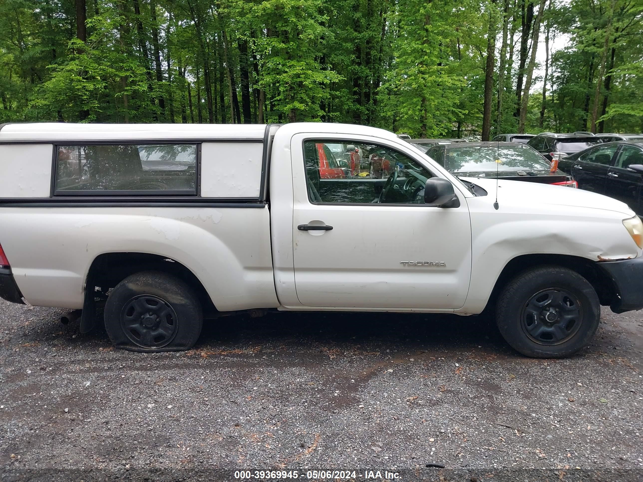 Photo 13 VIN: 5TENX22N65Z082796 - TOYOTA TACOMA 