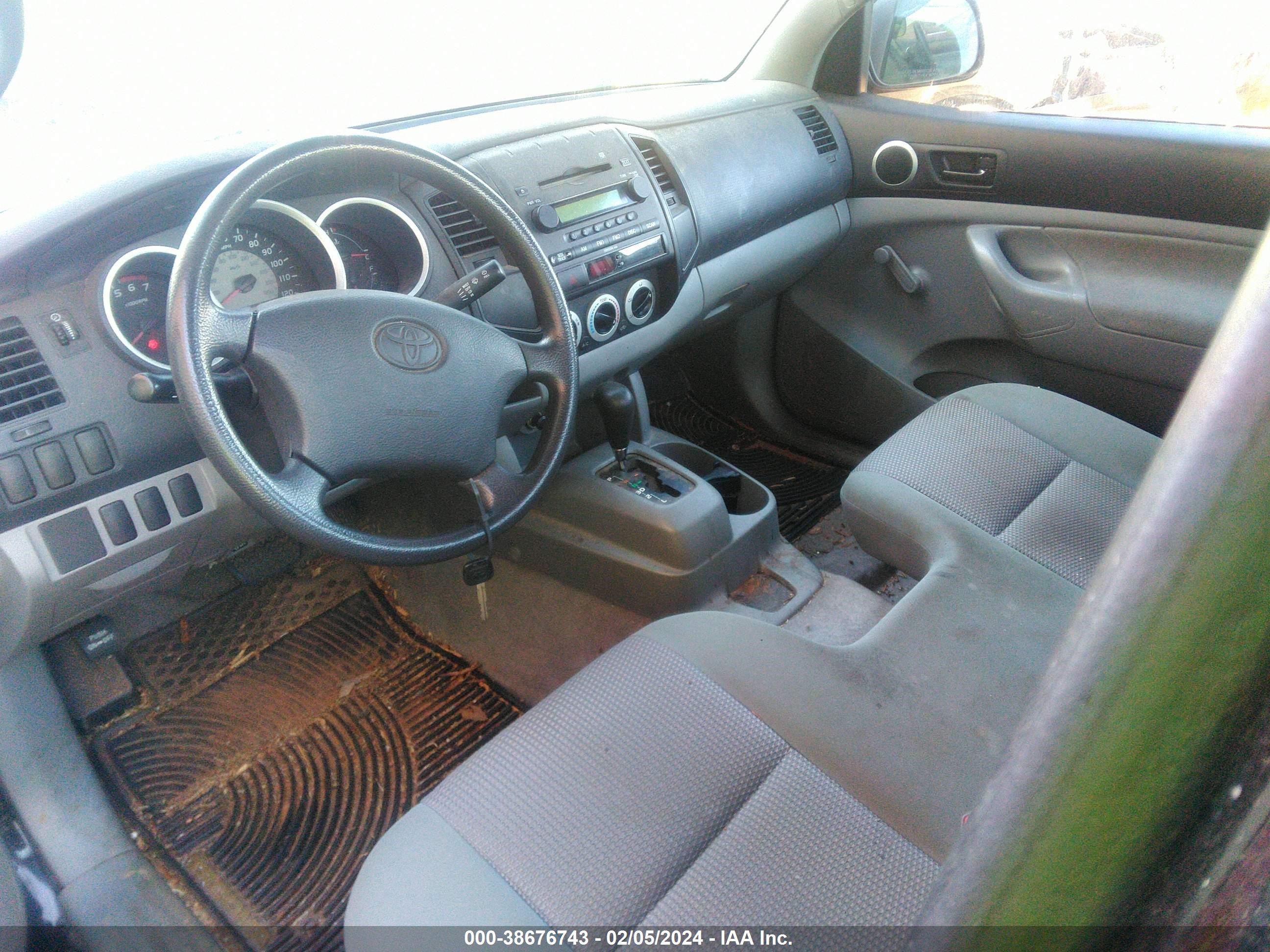 Photo 4 VIN: 5TENX22N67Z338857 - TOYOTA TACOMA 