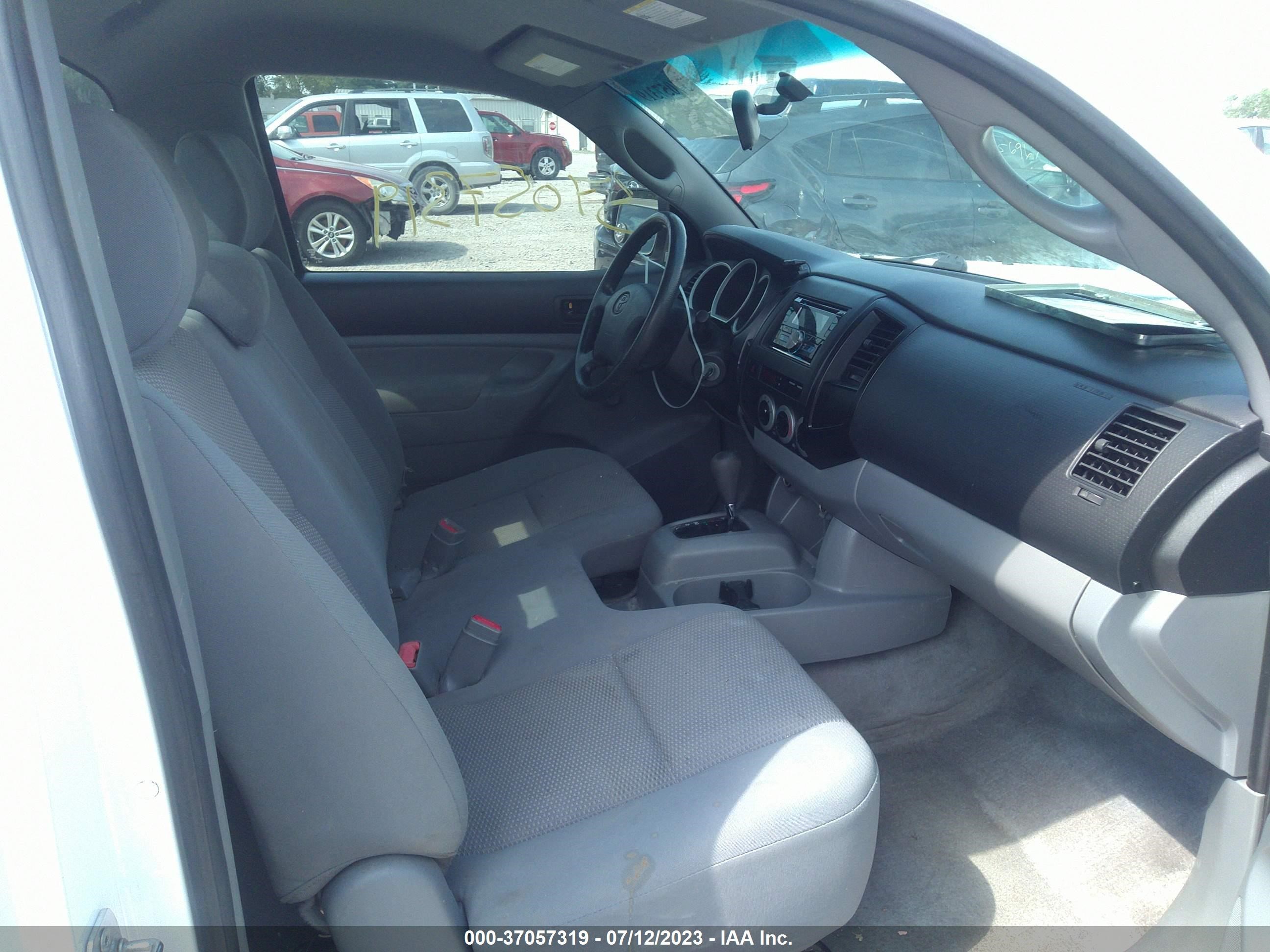 Photo 4 VIN: 5TENX22N77Z418202 - TOYOTA TACOMA 